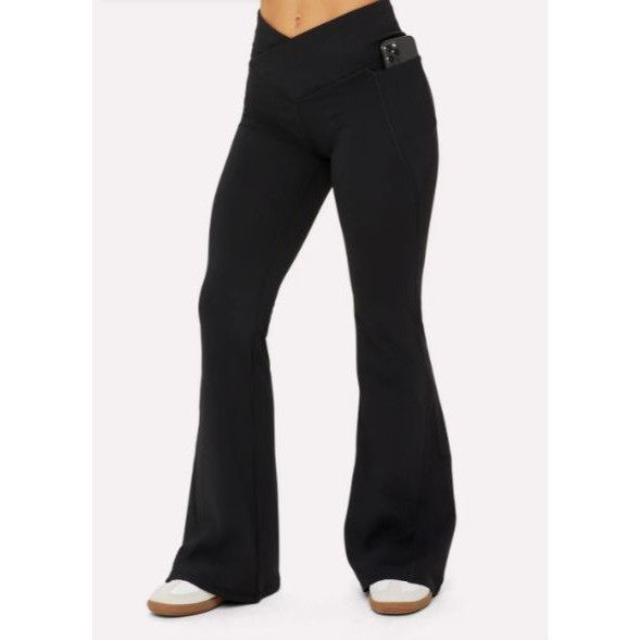 Fabletics Fabletics PureLuxe Everyday Crossover Flare Black Yitty Coll Size 27" / US 4 / IT 40 - 1 Thumbnail