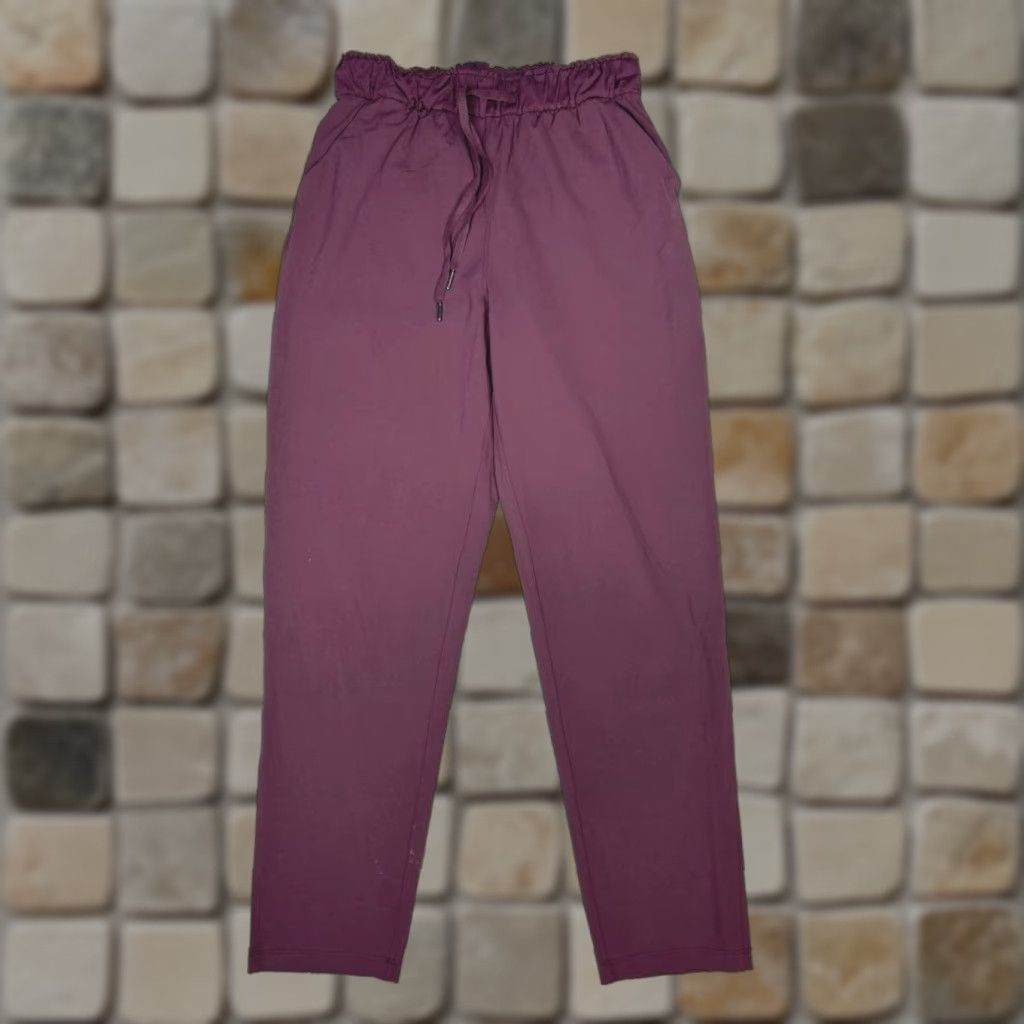 Lululemon VINTAGE Lululemon Keep Moving Pants Womens 6 Purple Stretch Luxtreme Drawstring Travel Size 28" / US 6 / IT 42 - 1 Thumbnail