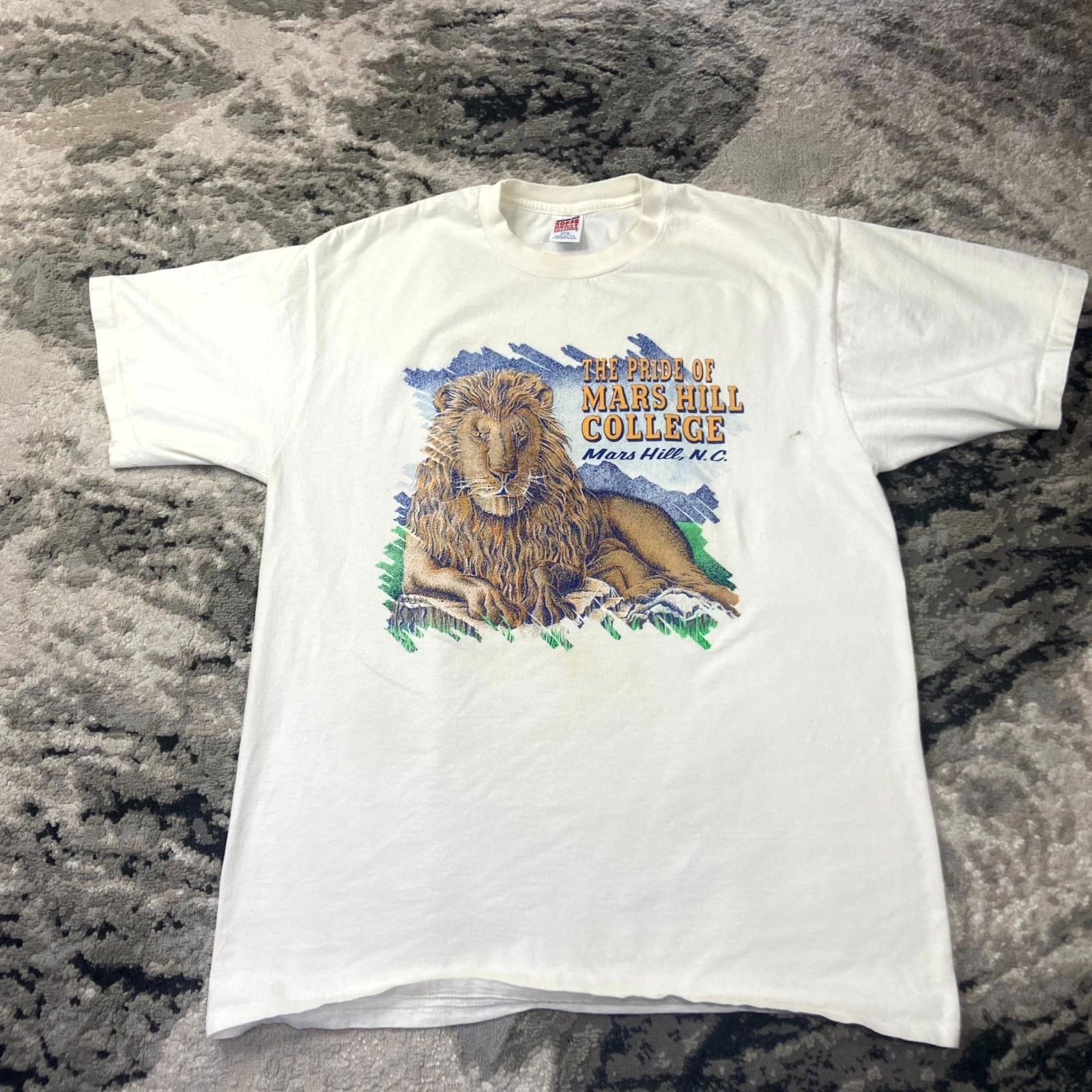 Soffe Vintage Soffe T 90s Sz XL Nature The Pride Of Mars Hill Size US XL / EU 56 / 4 - 1 Thumbnail