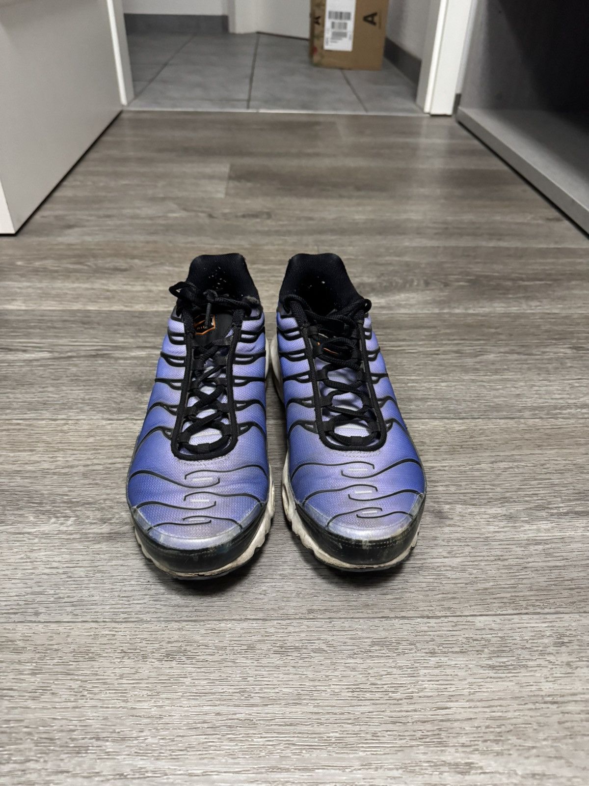 Nike Nike air max plus OG voltage purple Size US 10.5 / EU 43-44 - 3 Thumbnail