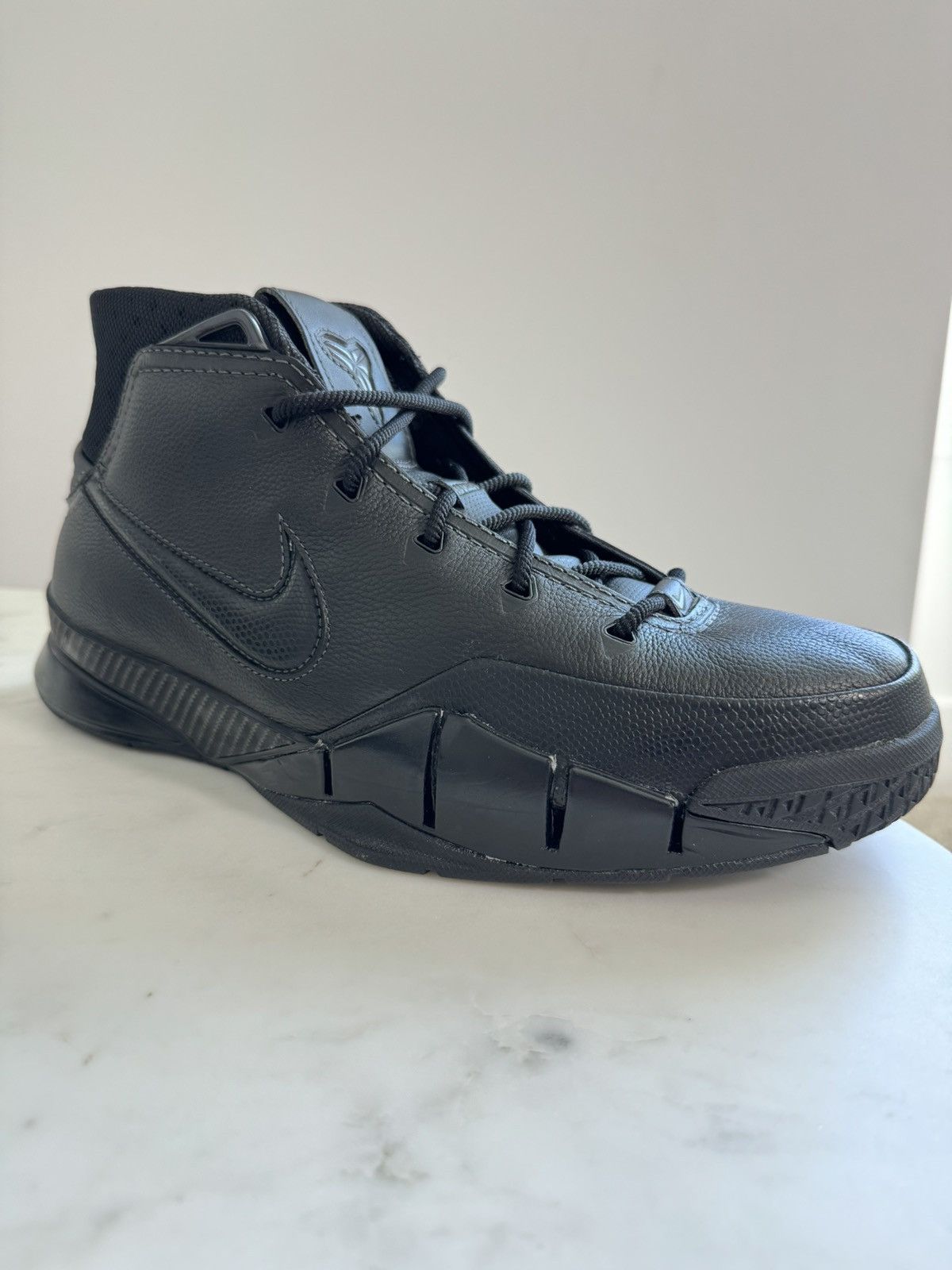 image of Kobe Mentality x Nike Zoom Kobe 1 Black Mamba OG (2006) Shoes, Men's (Size 10)