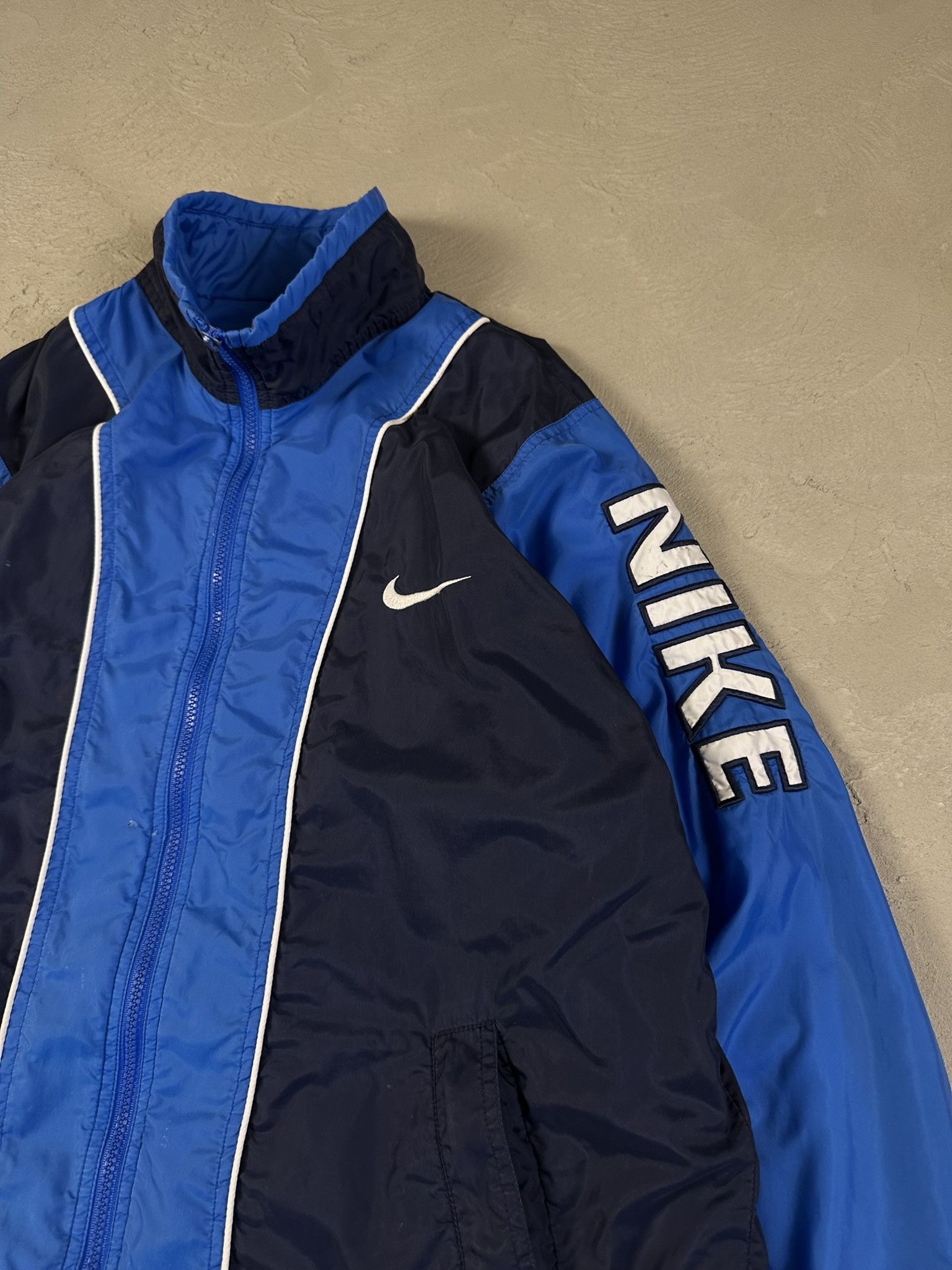 Nike 90s Vintage Nike Tracksuit Nylon Zip Jacket Size US M / EU 48-50 / 2 - 7 Thumbnail