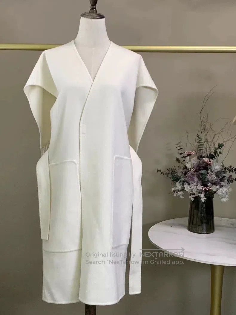 Hermes Hermes 100% Cashmere Fringe Unlined Coat for Women Size XXS / US 00 / IT 34 - 2 Thumbnail