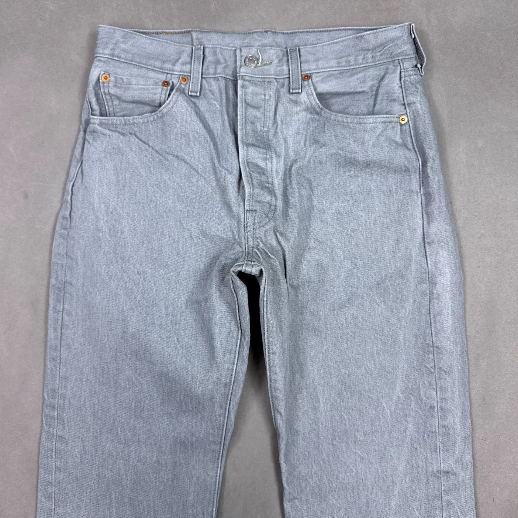Levi's Levi's 501 Jeans Mens 32x32 Gray Button Fly Faded Bleach Denim Pants Vintage No (Tag33x36) Size US 33 - 4 Thumbnail