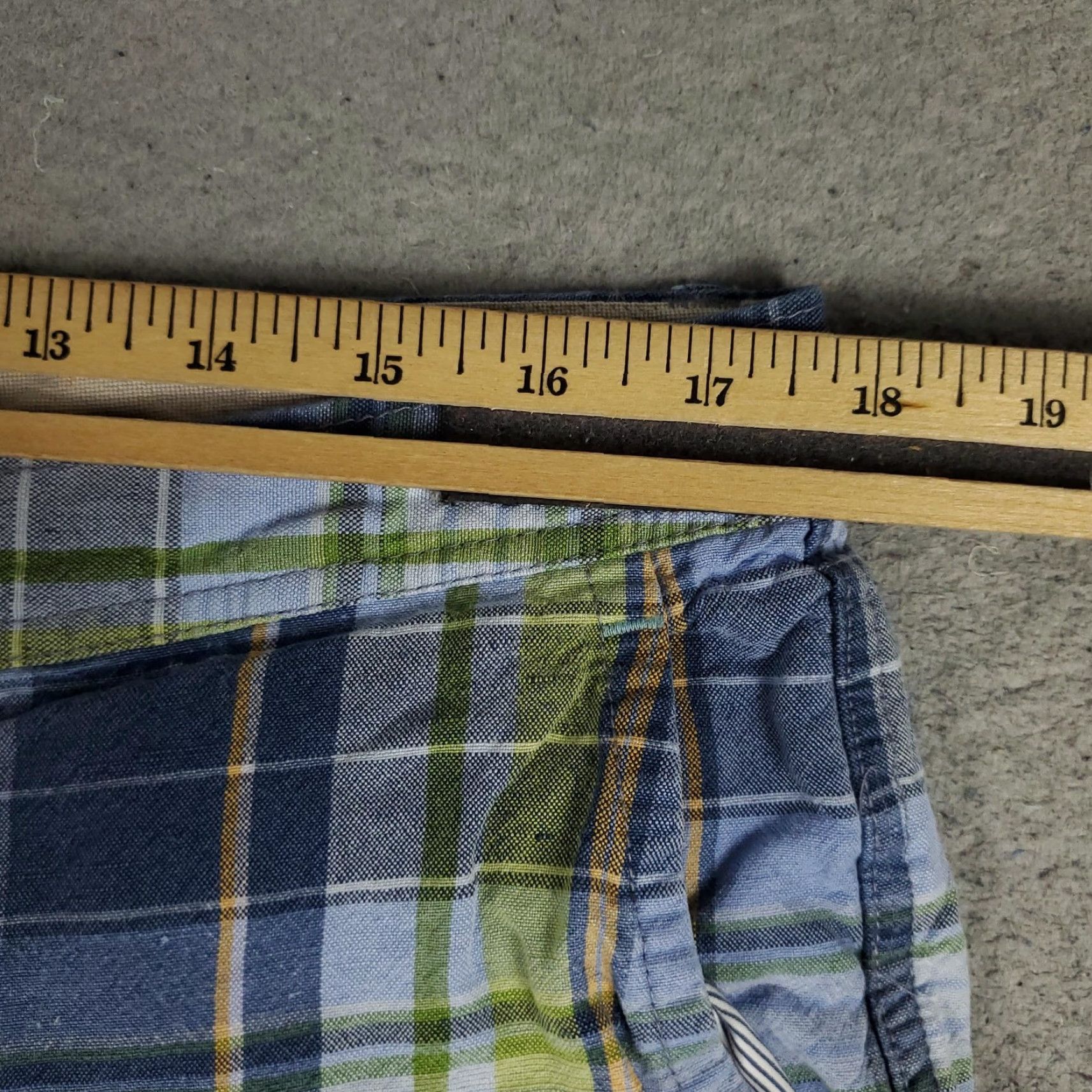 Tommy Bahama VINTAGE Tommy Bahama Shorts Men 36 Blue Green Plaid Linen Tencel Casual Fall Size US 36 / EU 52 - 4 Thumbnail