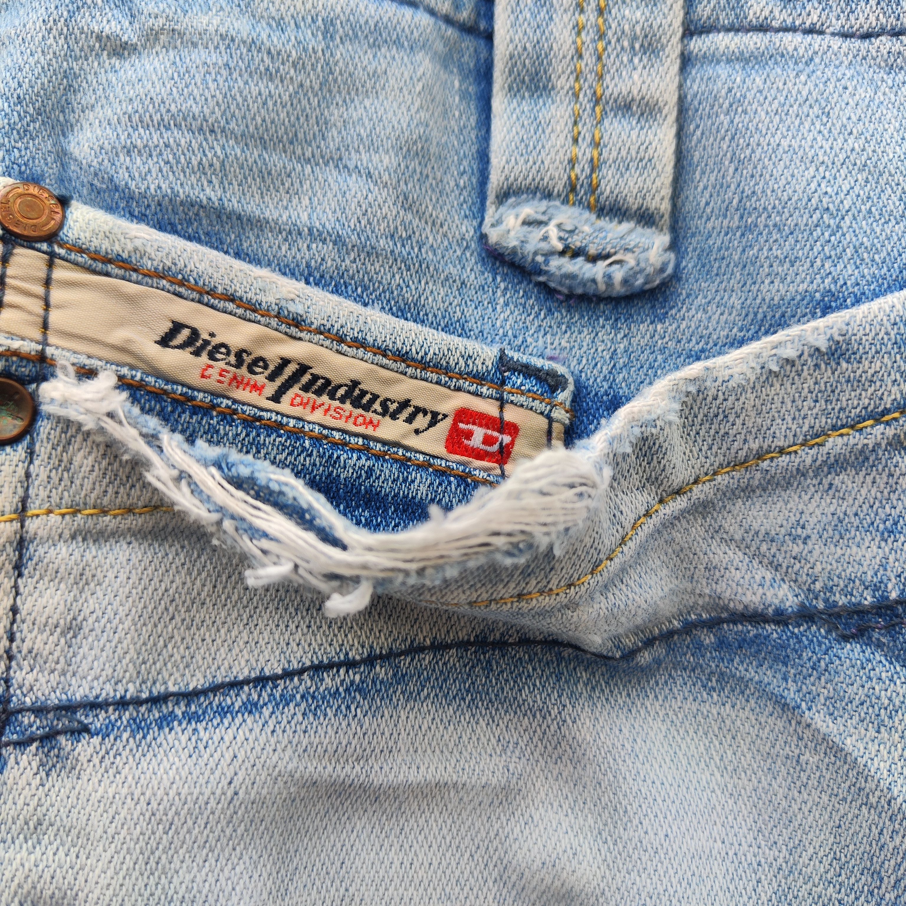 Diesel Diesel Baggy Y2k jeans faded W34. Size US 34 / EU 50 - 4 Thumbnail