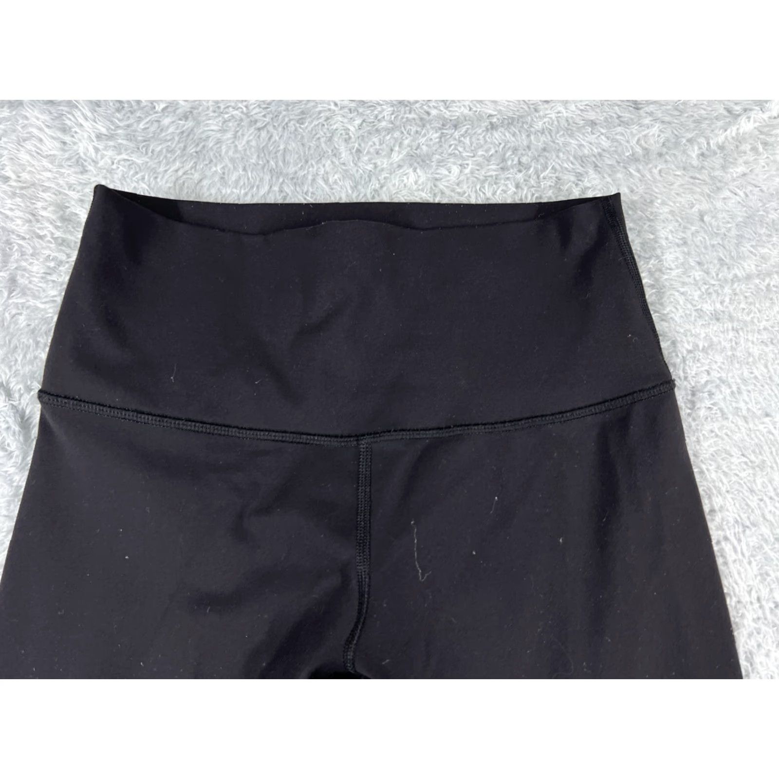 Lululemon Lululemon Wunder Under Pants Women 6 Black Cropped 25" Inseam Stretch Yoga Gym Activewear Straight Leg Size 28" / US 6 / IT 42 - 4 Thumbnail