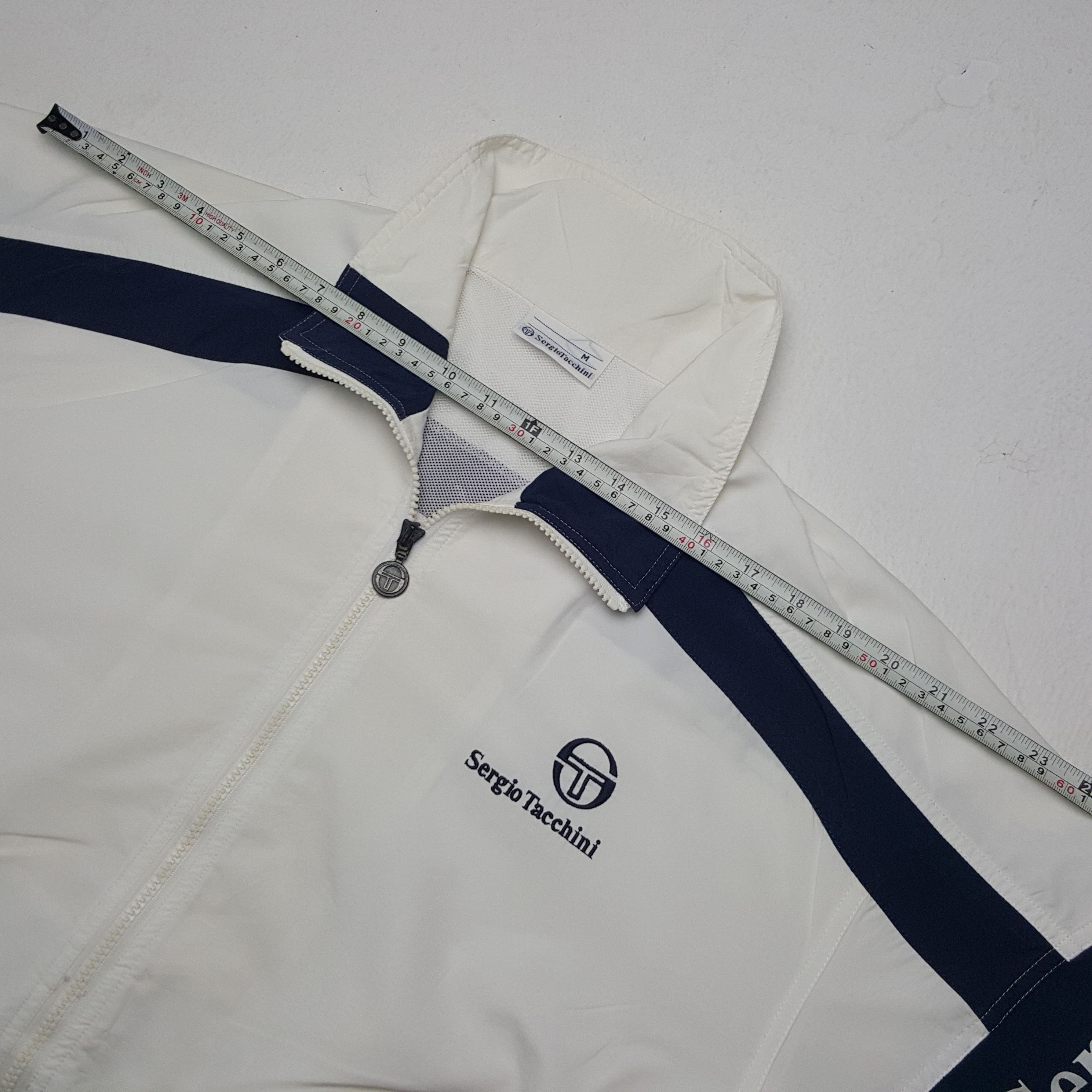 Sergio Tacchini × Vintage Vintage Sergio Tacchini Sports Style Windbreaker Jacket Size US L / EU 52-54 / 3 - 6 Thumbnail
