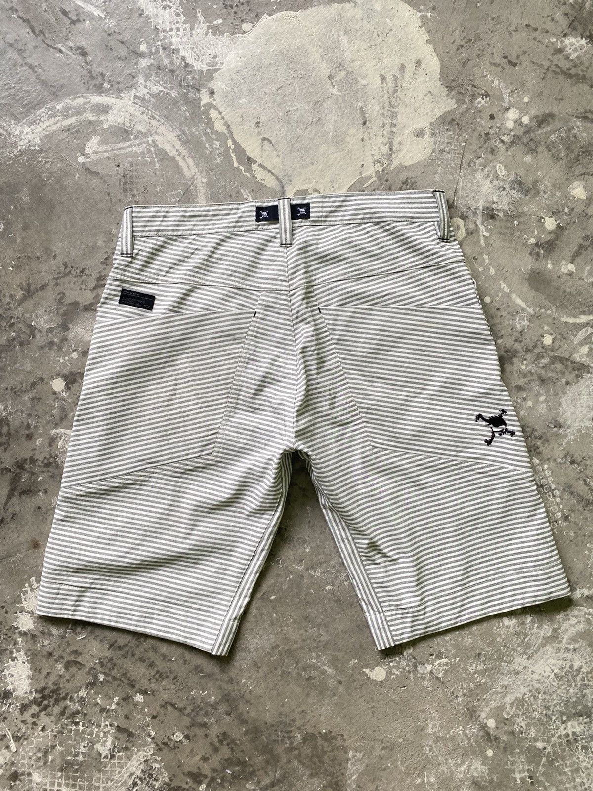 Oakley × Vintage Vintage Oakley Stripe Short Pants Size US 34 / EU 50 - 6 Thumbnail