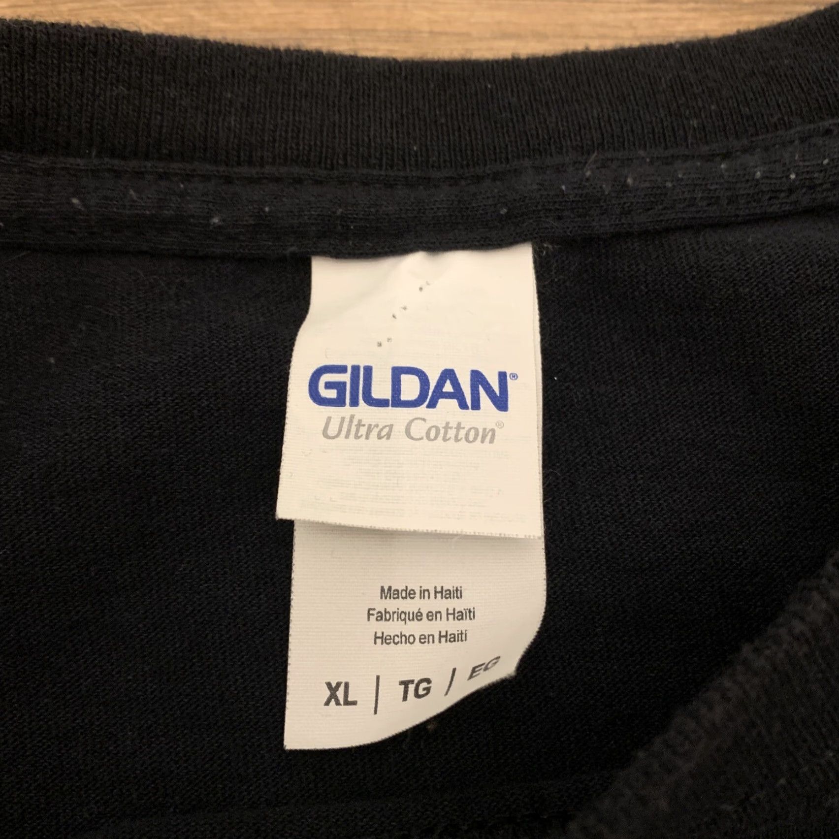 Gildan VINTAGE Jonny Fairplay Survivor T-Shirt Gildan Adult XL Black Rare Pearl Island Mens Size US XL / EU 56 / 4 - 4 Thumbnail