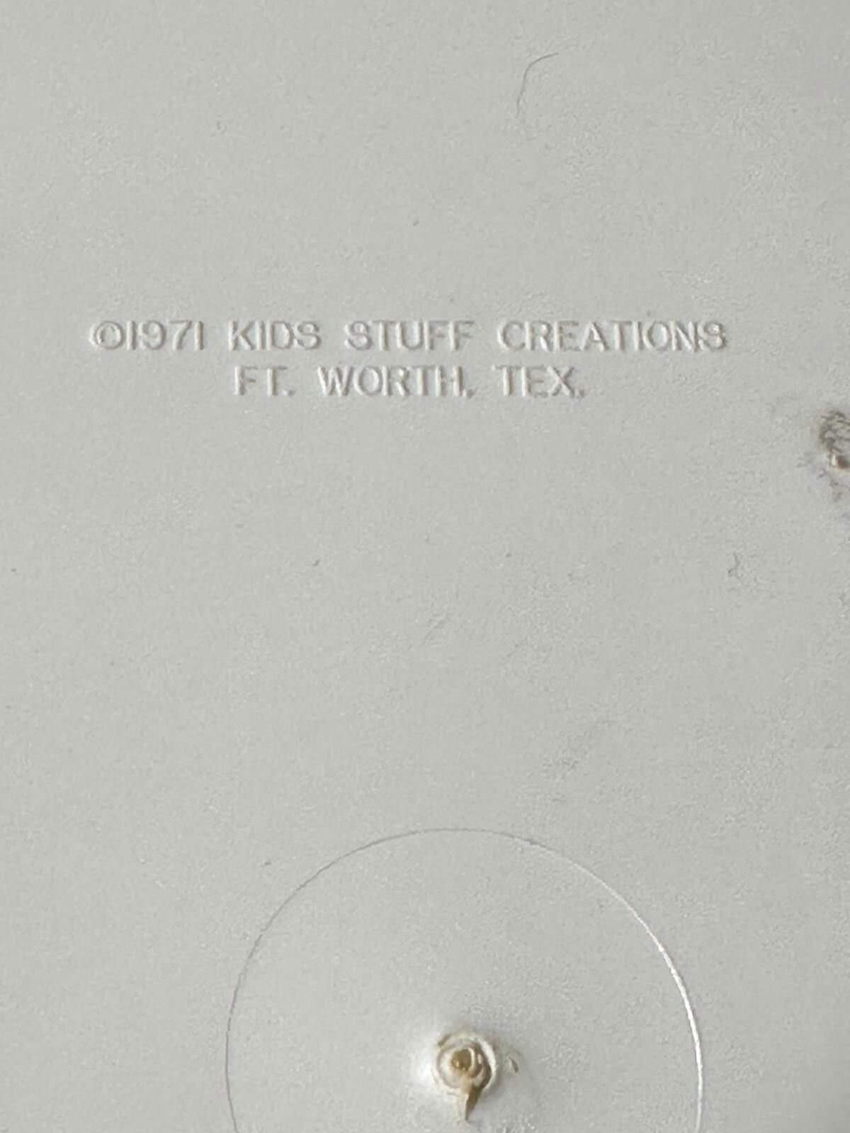 Other 1971 Kids Stuff Creations Redhead Girl Plastic Hanger Size ONE SIZE - 4 Thumbnail