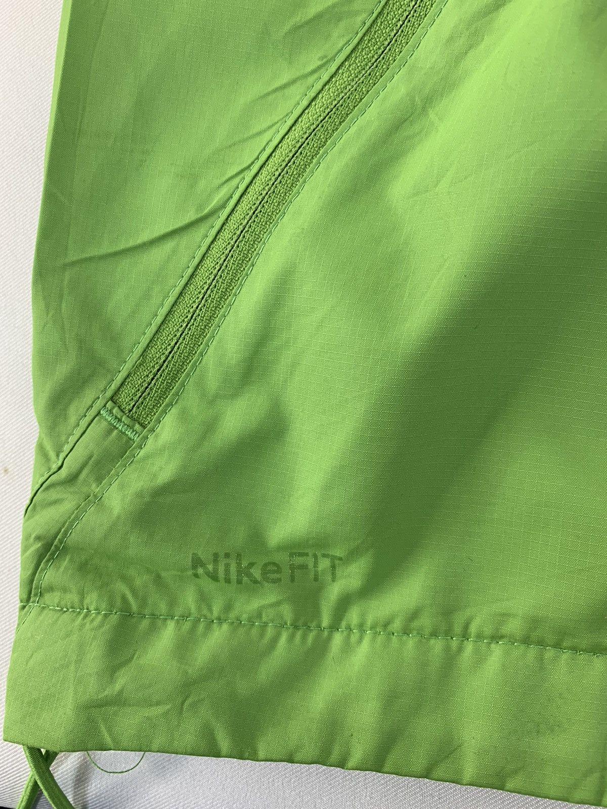 Nike ACG Hype Nike Acg Quilted Hooded Jacket Full Zip Design Size US L / EU 52-54 / 3 - 18 Thumbnail
