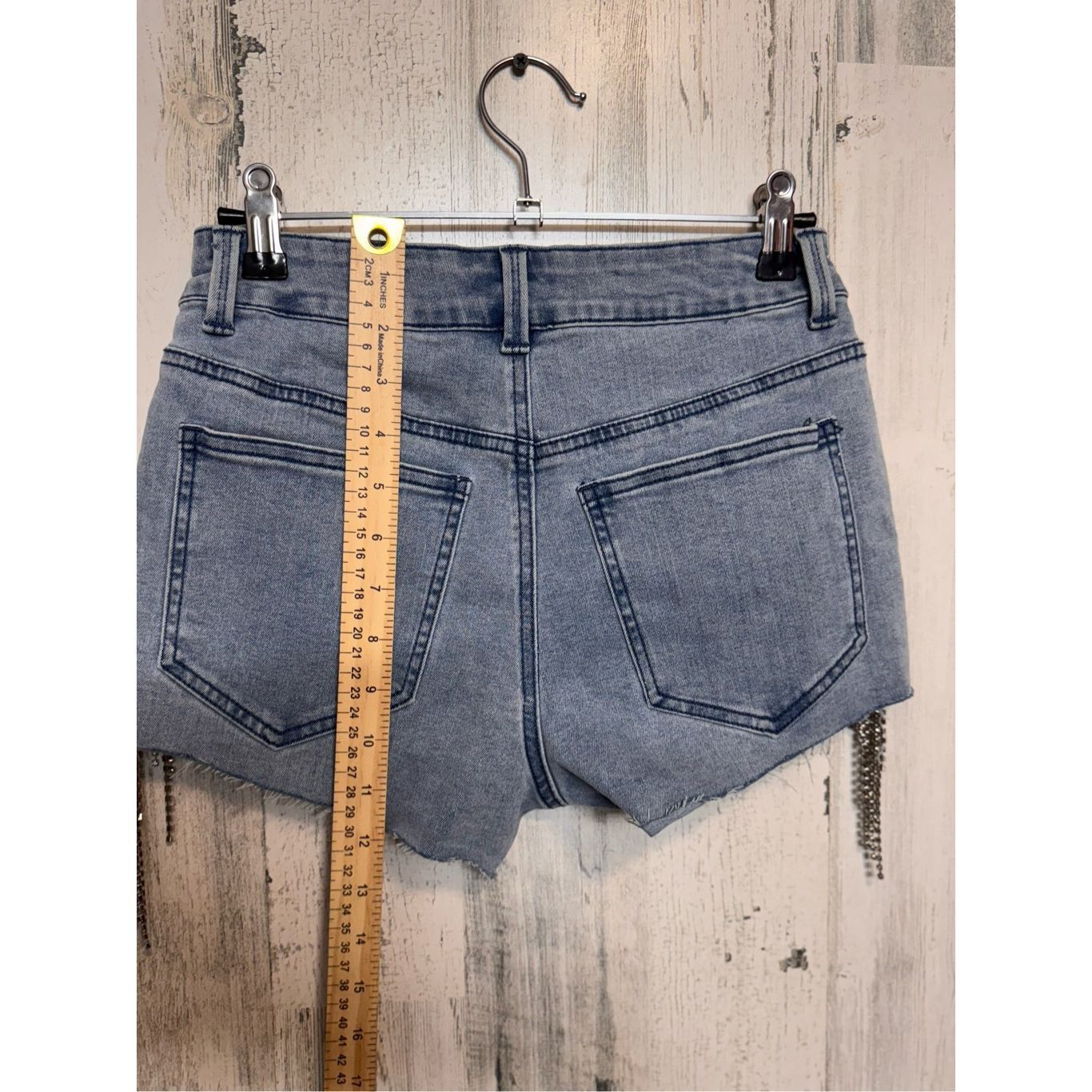 Forever 21 Forever 21 Rhinestone Fringe High-Rise Denim Shorts Size 26 Size 26" / US 2 / IT 38 - 8 Thumbnail