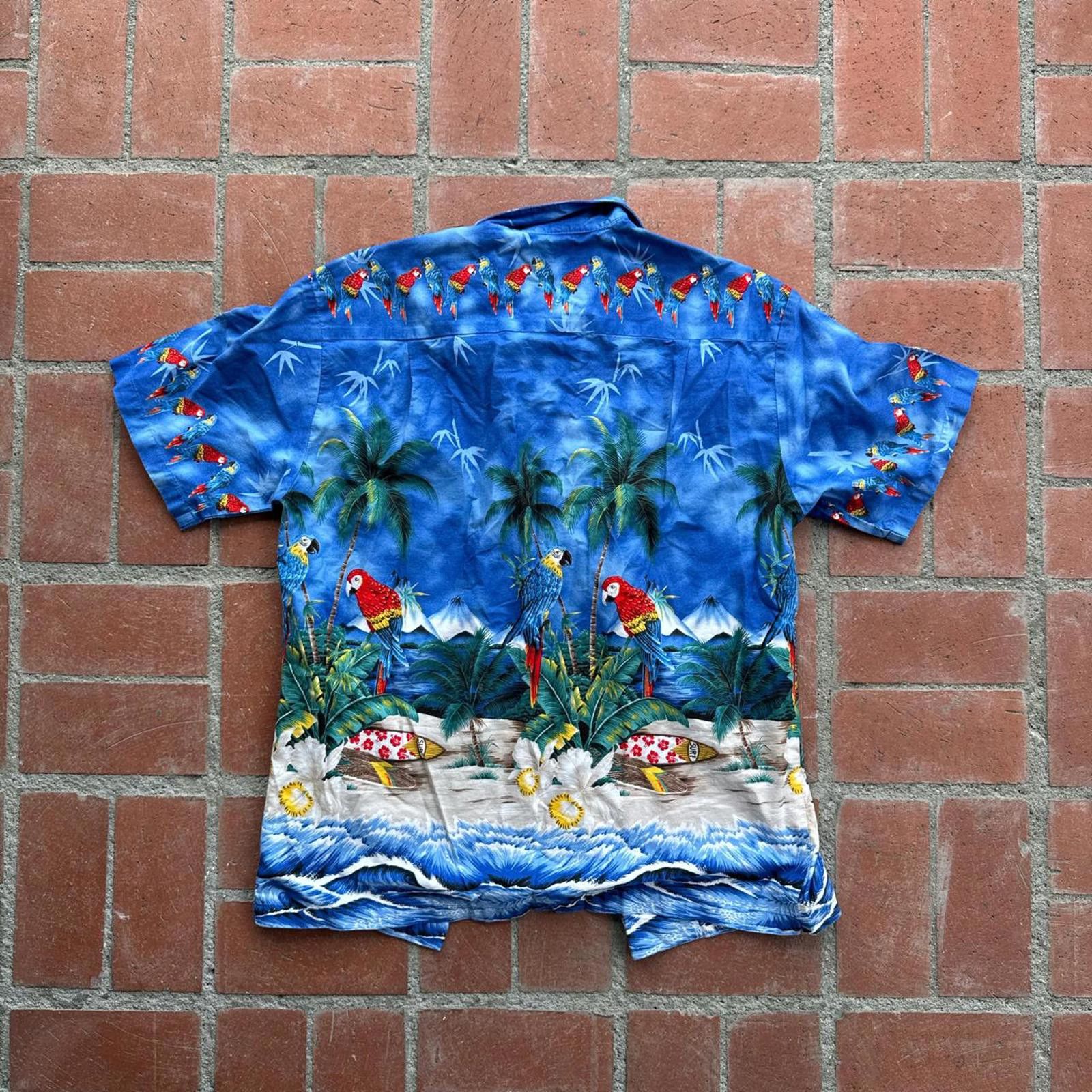 Designer Beautiful tropical button shirt w/ cool corvette embroidery Size US M / EU 48-50 / 2 - 4 Thumbnail