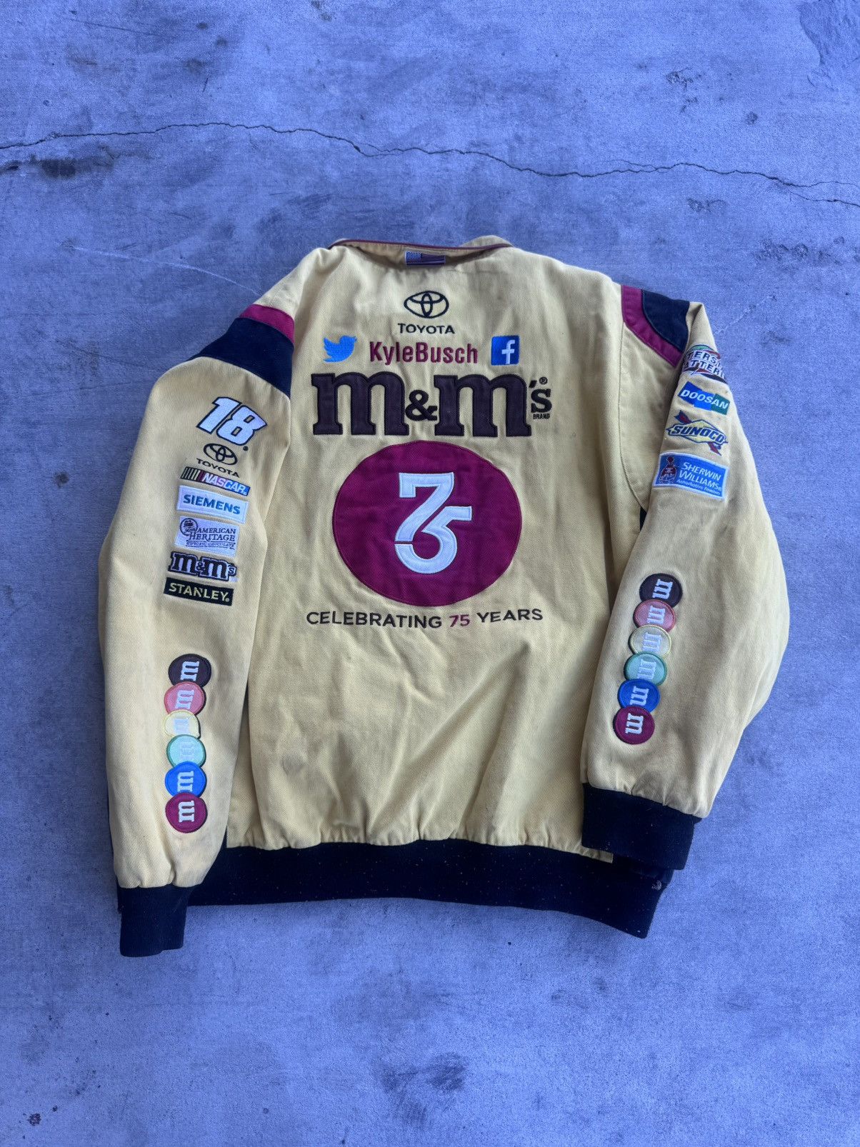 NASCAR NASCAR Chase Authentics Kyle Busch M&M Jacket Size XXL Size US XXL / EU 58 / 5 - 2 Thumbnail