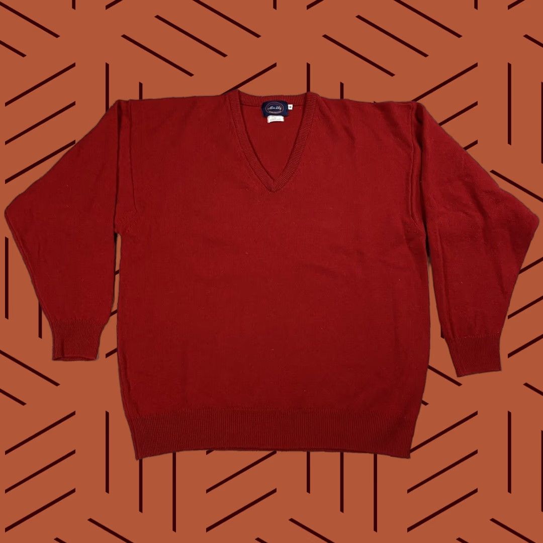 Vintage VINTAGE Allen Solly MENS Sweater XL Red V-Neck Lambswool Long Sleeve Scotland Size US XL / EU 56 / 4 - 1 Thumbnail