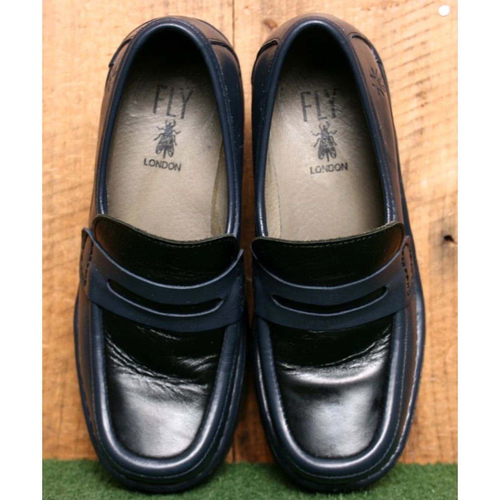 Fly London VINTAGE FLY London Muly Navy/Black Leather 3" Heel Penny Loafer EUR 36 Womens Shoes Size US 5.5 / IT 35.5 - 4 Thumbnail