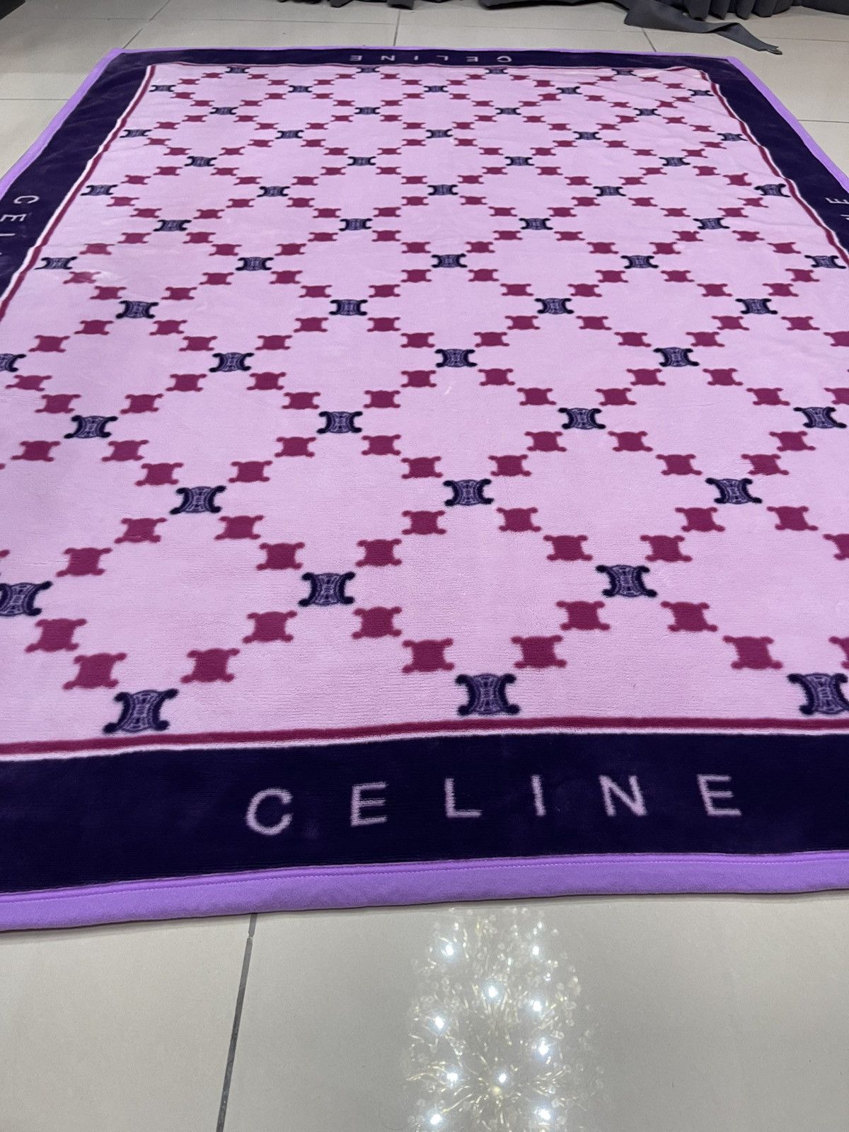 Celine CELINE BIG MONOGRAM FLUFFY BLANKET COMFORTER Size ONE SIZE - 8 Thumbnail