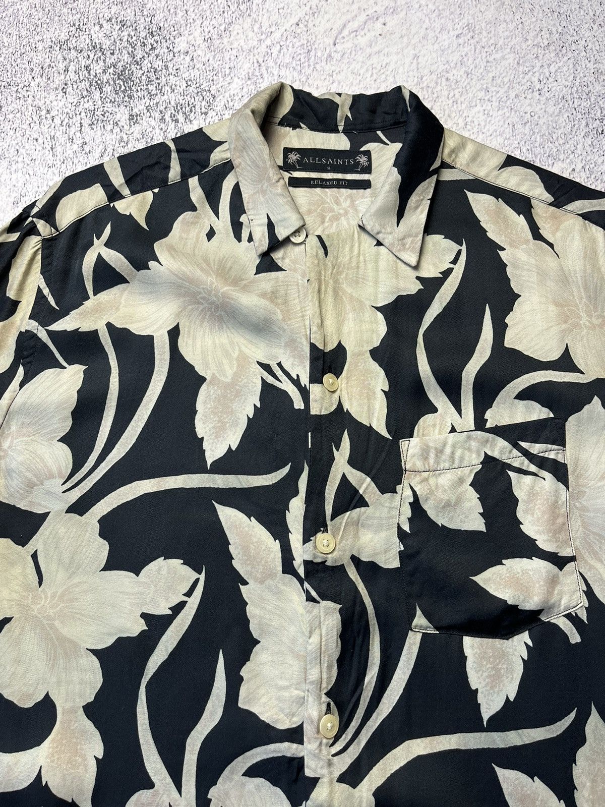 Allsaints Vintage Allsaints Viscose Y2K Hawaii Shirt Size US S / EU 44-46 / 1 - 12 Thumbnail
