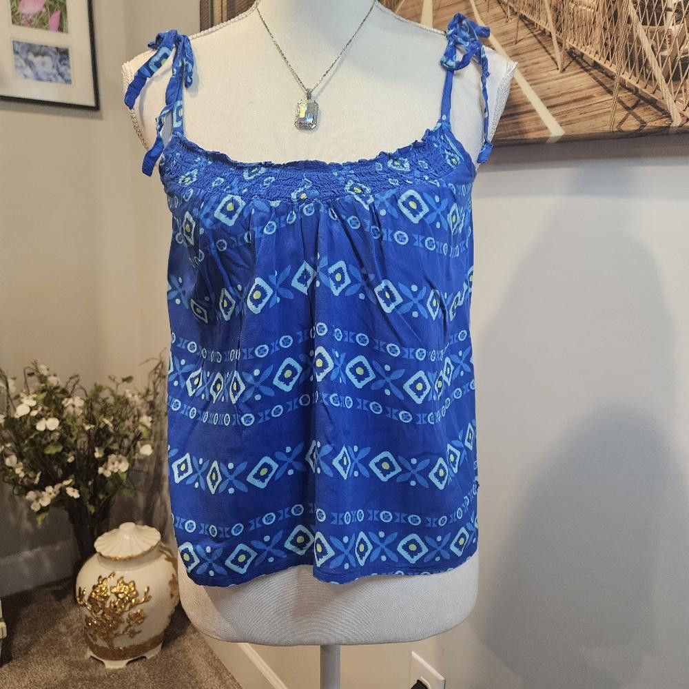 Designer Hollister Printed Camisole Tank with Adjustable Ties #165 Size S / US 4 / IT 40 - 1 Thumbnail