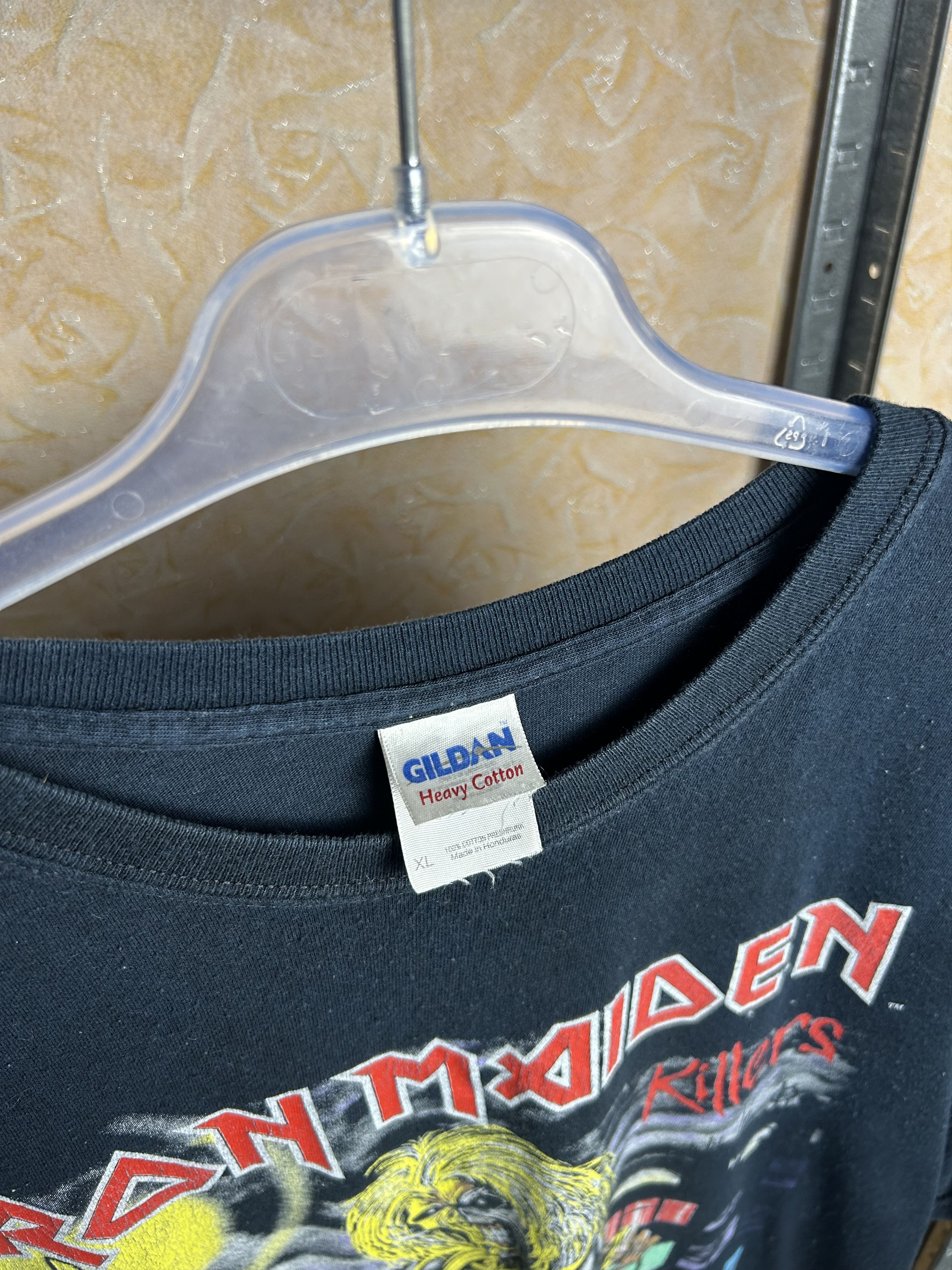 Band Tees Vintage 2000s Iron Maiden 1981 Print Rock Band T-shirt Size US XL / EU 56 / 4 - 3 Thumbnail