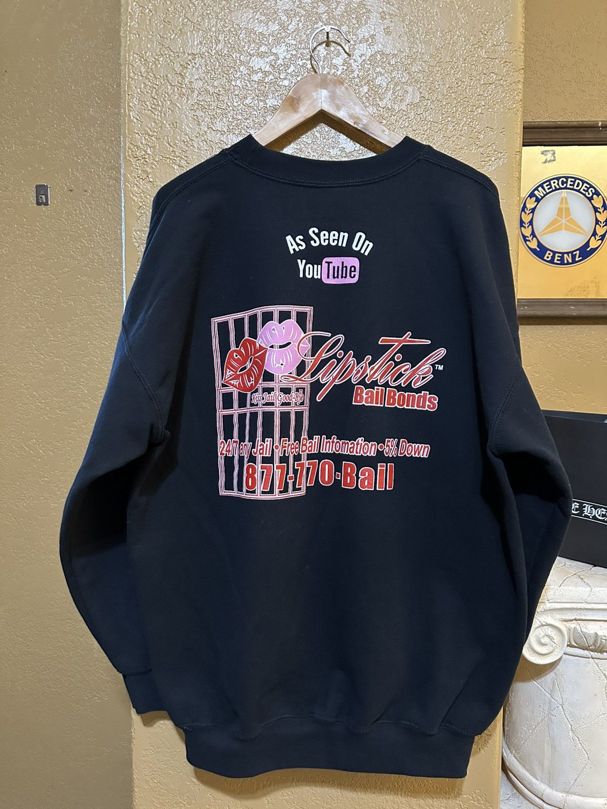 Vintage Vintage Lipstick Bail Bonds Kiss Jail Goodbye Sweatshirt XL Size US XL / EU 56 / 4 - 1 Thumbnail