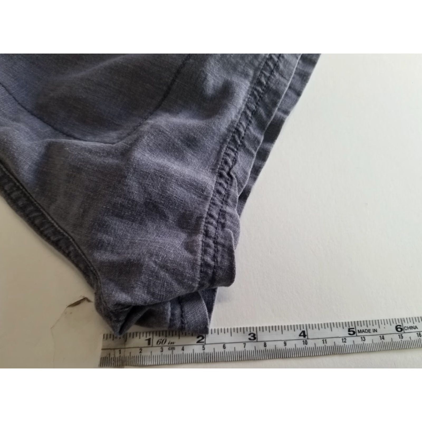 Converse Converse Shorts One Star Women's Size 6 Gray Linen Cotton Shorts Boyfriend fit Summer Womens Size 28" / US 6 / IT 42 - 4 Thumbnail