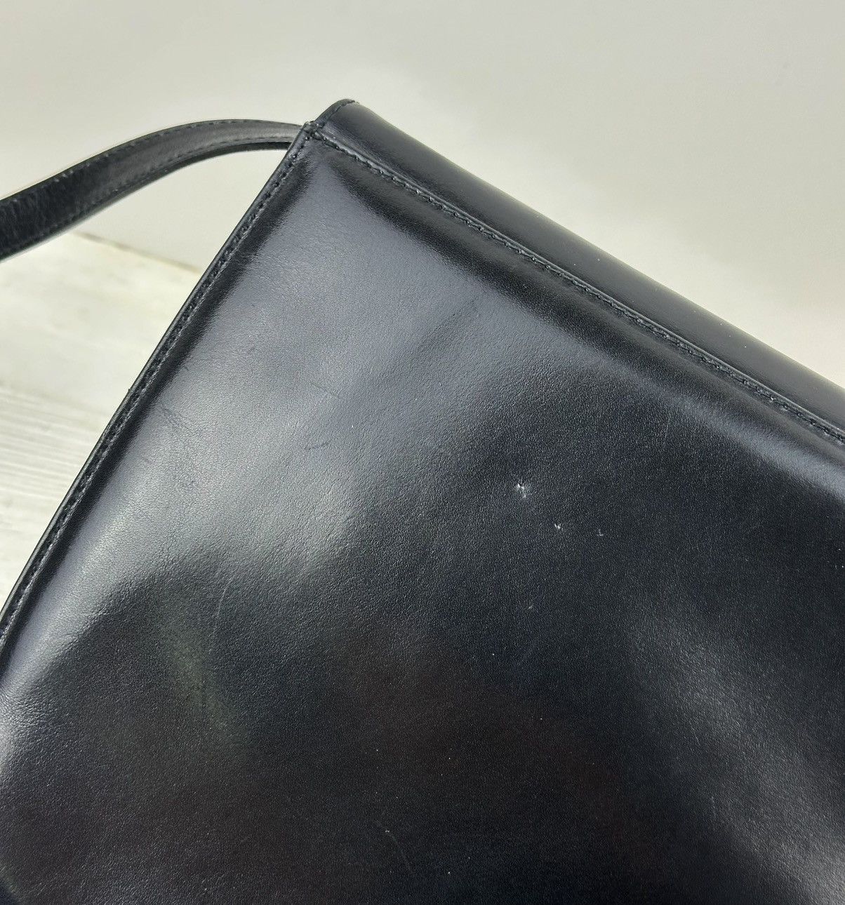 Salvatore Ferragamo × Vintage Salvatore Ferragamo GANCINI Logo Leather Shoulder Bag Women Size ONE SIZE - 9 Thumbnail