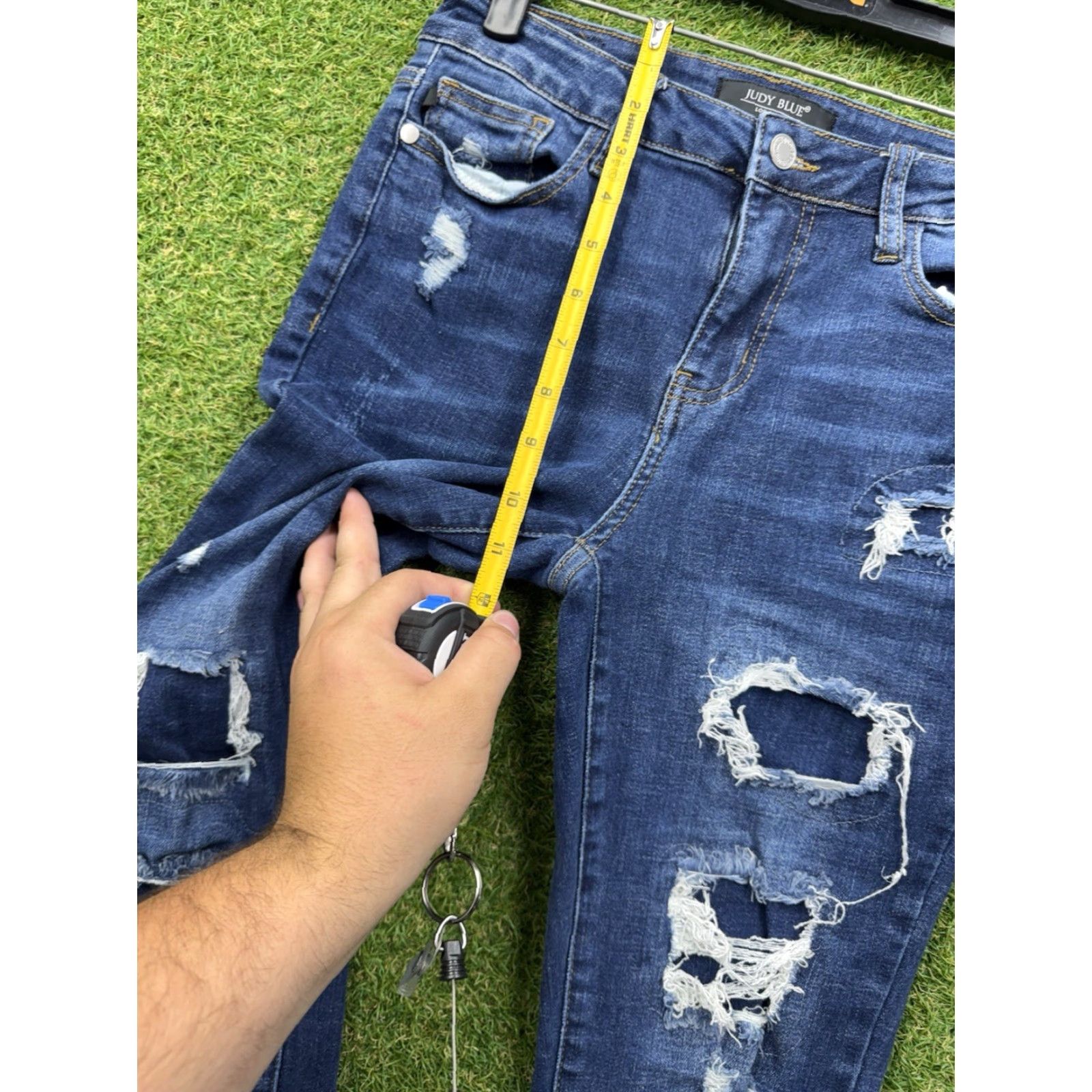 Vintage VINTAGE Judy Blue Skinny Jeans Womens 28 Dark Wash Distressed Mid Rise Slim Fit 28" Inseam Denim Size 28" / US 6 / IT 42 - 7 Thumbnail