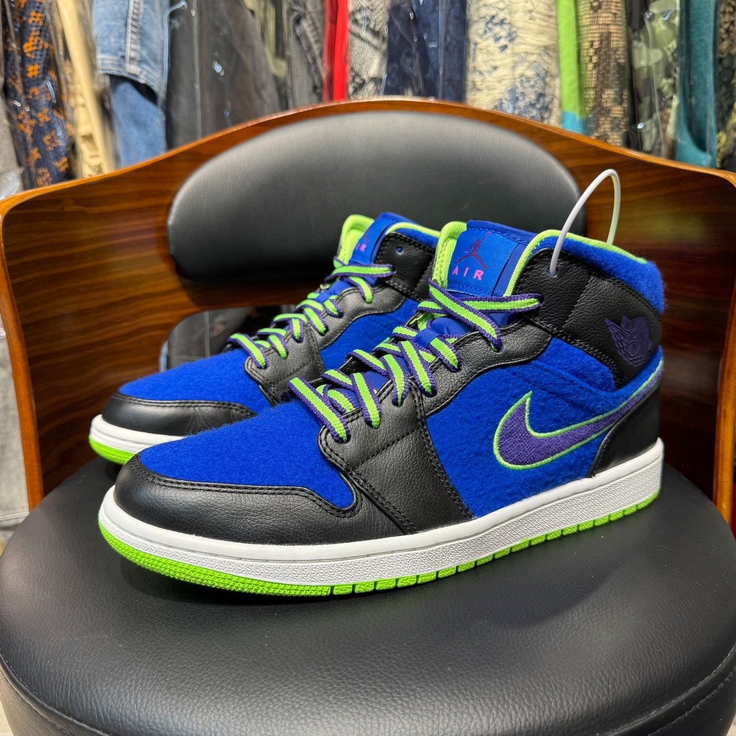 Nike Nike AJ1 Blue Lowtop Sneakers 44.5 Men Size US 11 / EU 44 - 1 Thumbnail