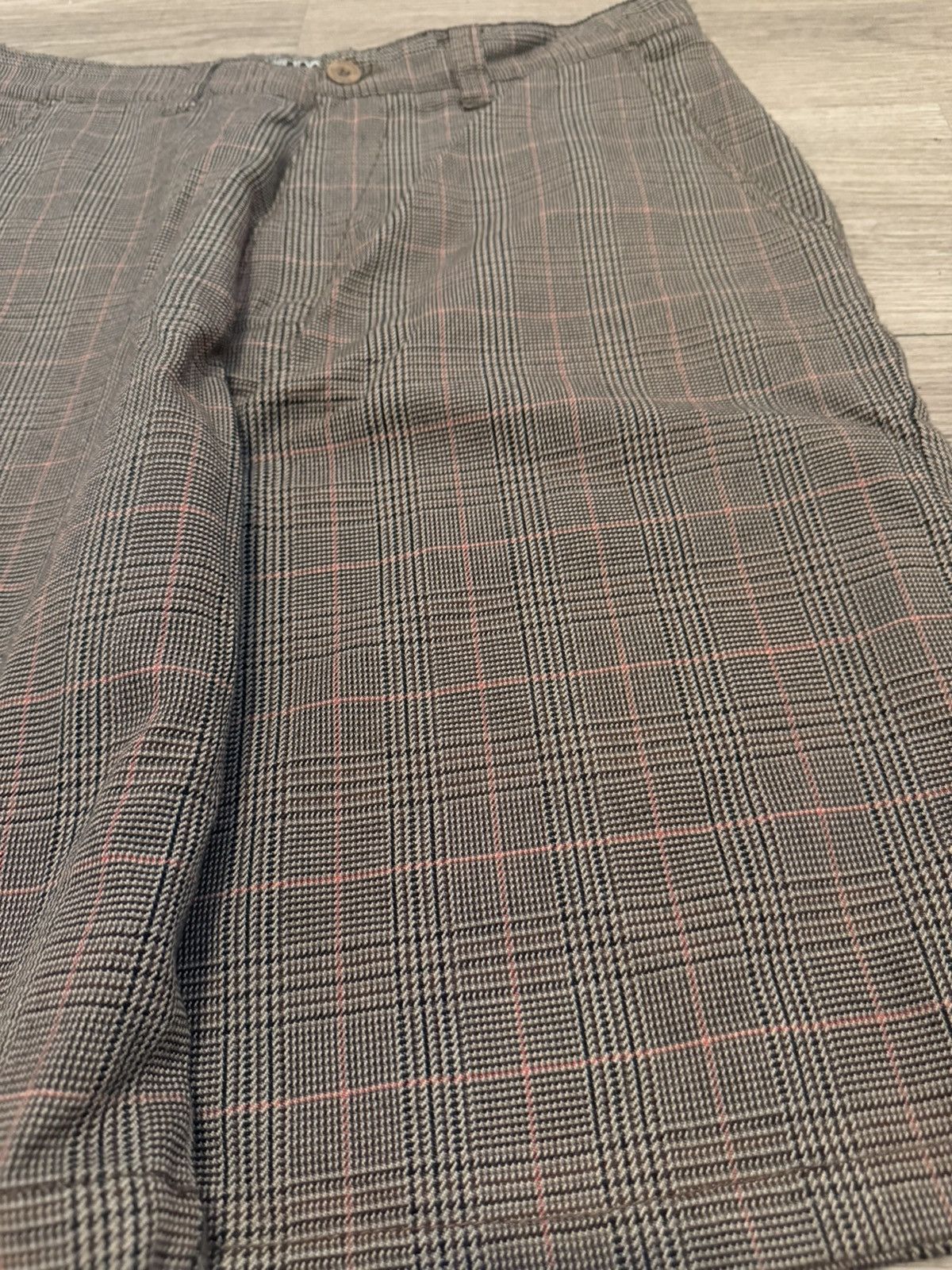 Billabong Plaid Y2K Billabong shorts Size US 31 - 2 Thumbnail