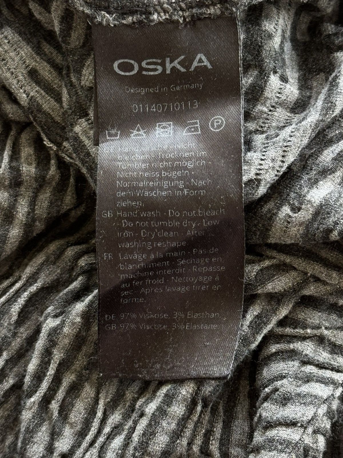 OSKA Oska avant garde crinkle plisse striped assymetric blouse Size M / US 6-8 / IT 42-44 - 5 Thumbnail