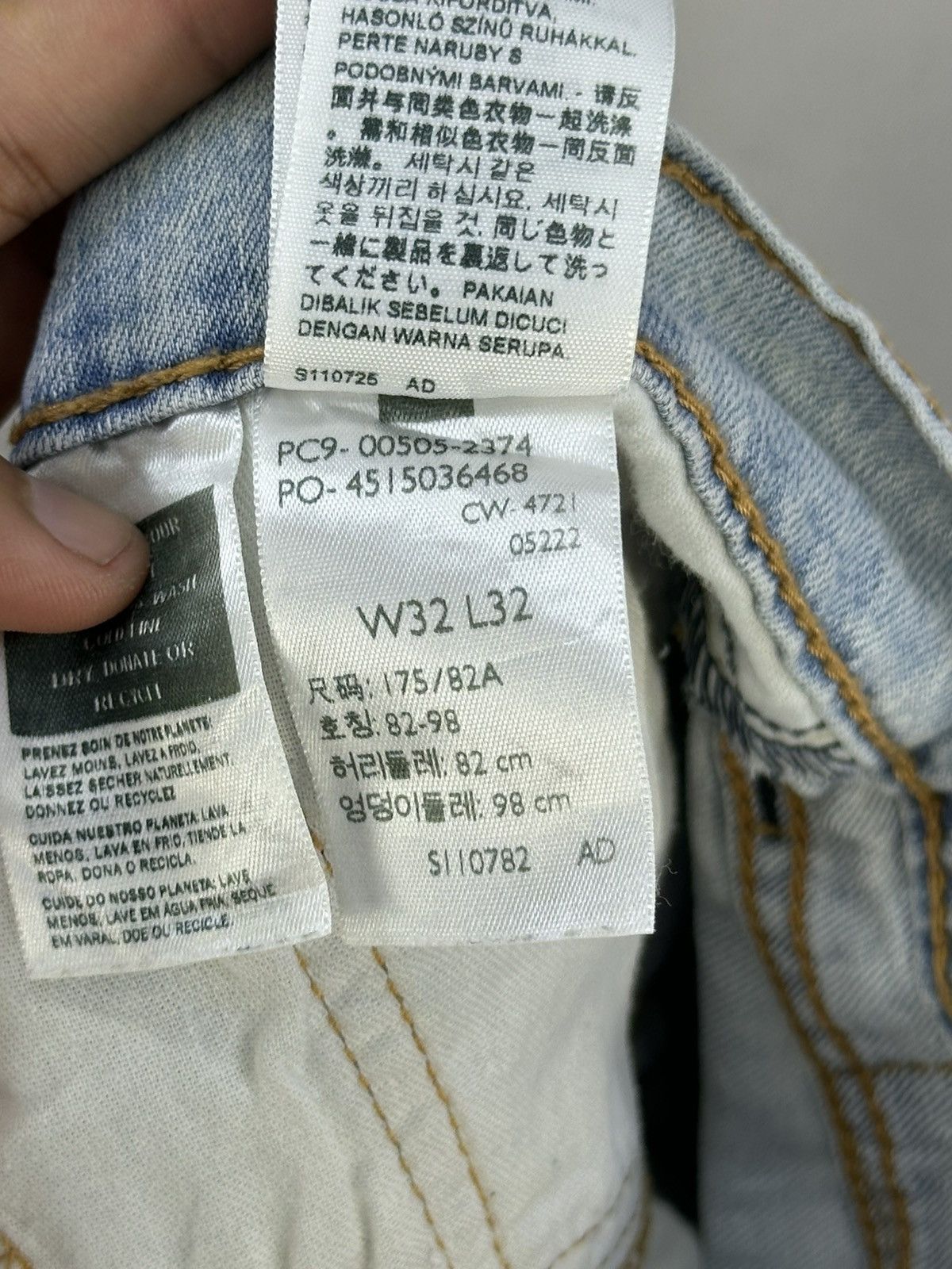 Levi's Levi’s 505 Blank Tab Regular Fit Light Washed Jeans Size US 34 / EU 50 - 17 Thumbnail