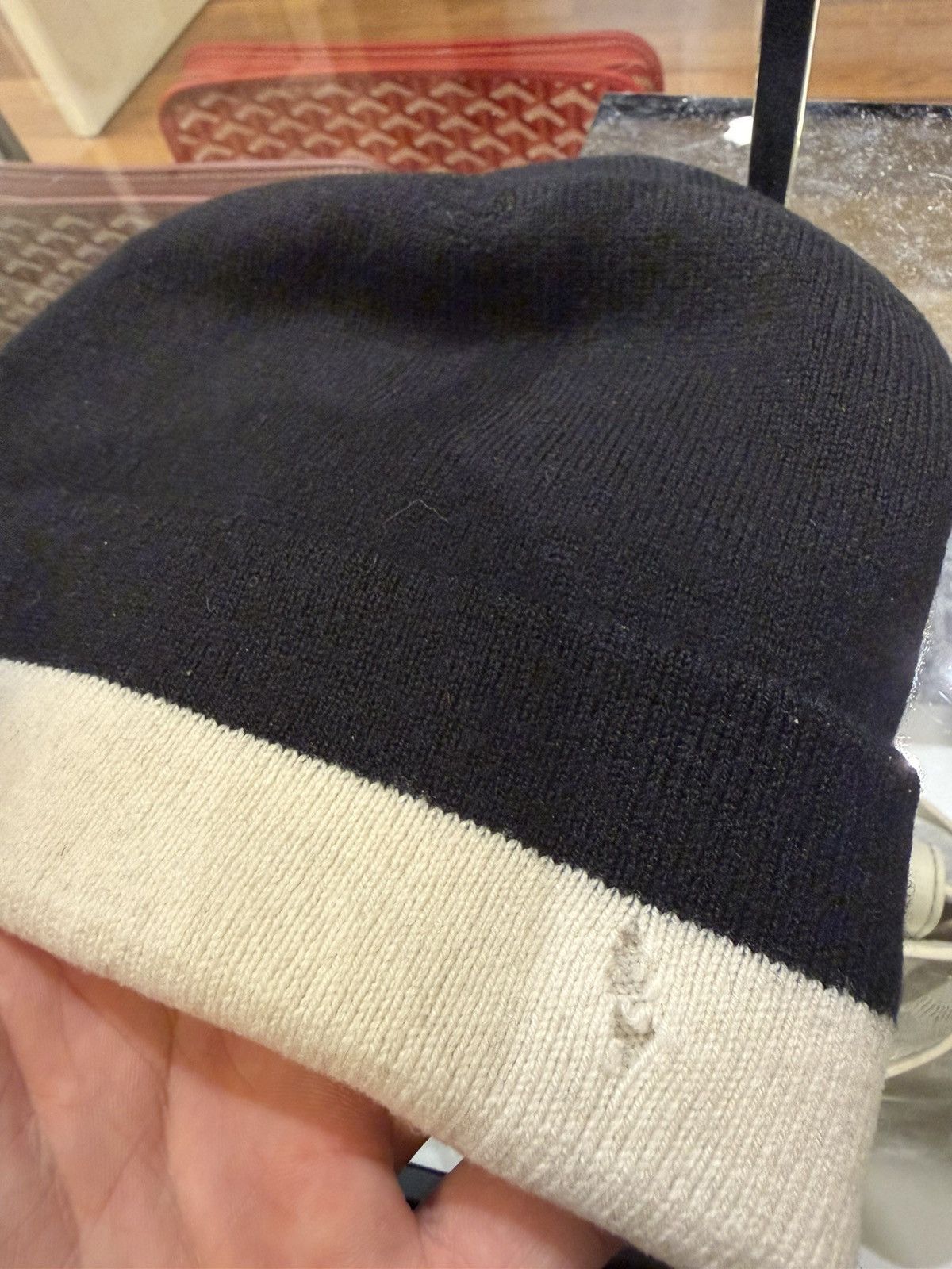 Burberry Burberry Cashmere Logo Intarsia Beanie Size ONE SIZE - 3 Thumbnail