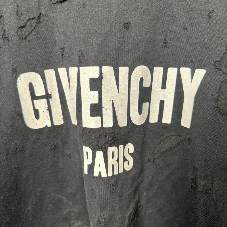 Givenchy Givenchy Letter Print Round Neck Ripped Short Sleeve SS22 Size US XS / EU 42 / 0 - 5 Thumbnail