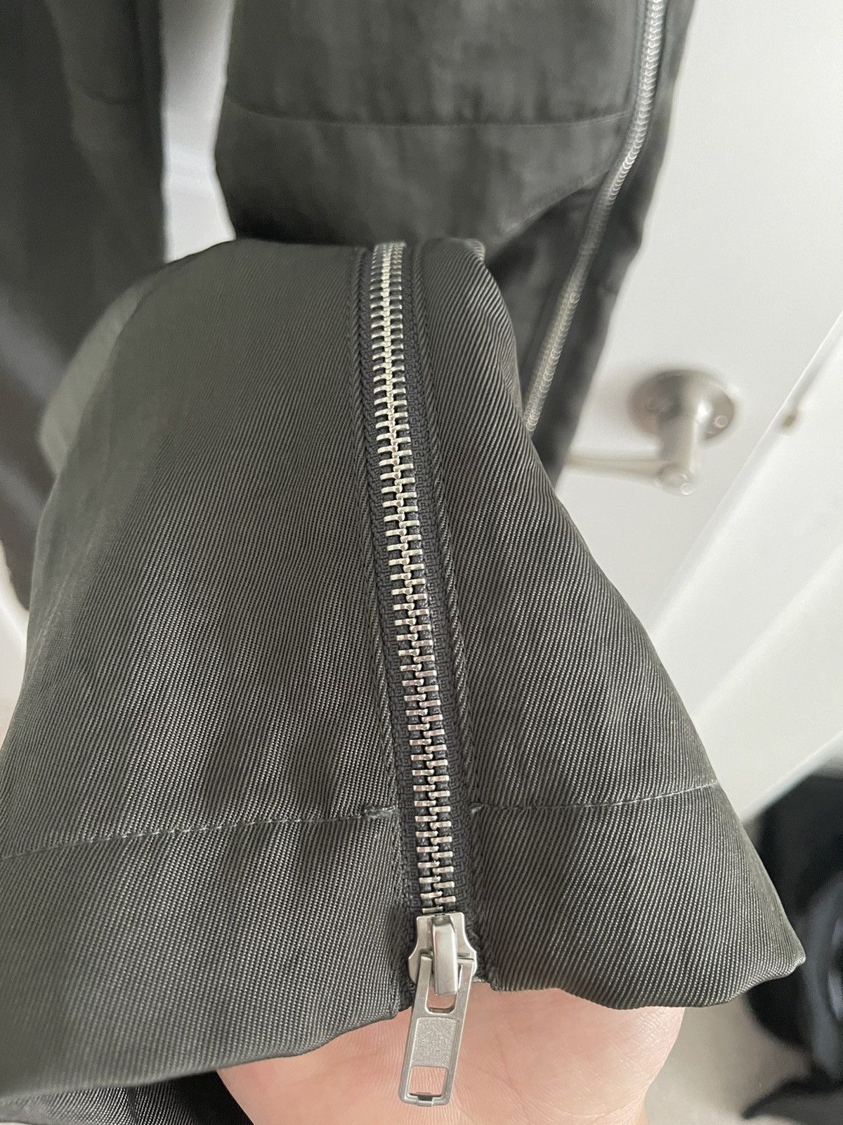 Helmut Lang Helmut Lang Zipper Pants Size US 34 / EU 50 - 3 Thumbnail