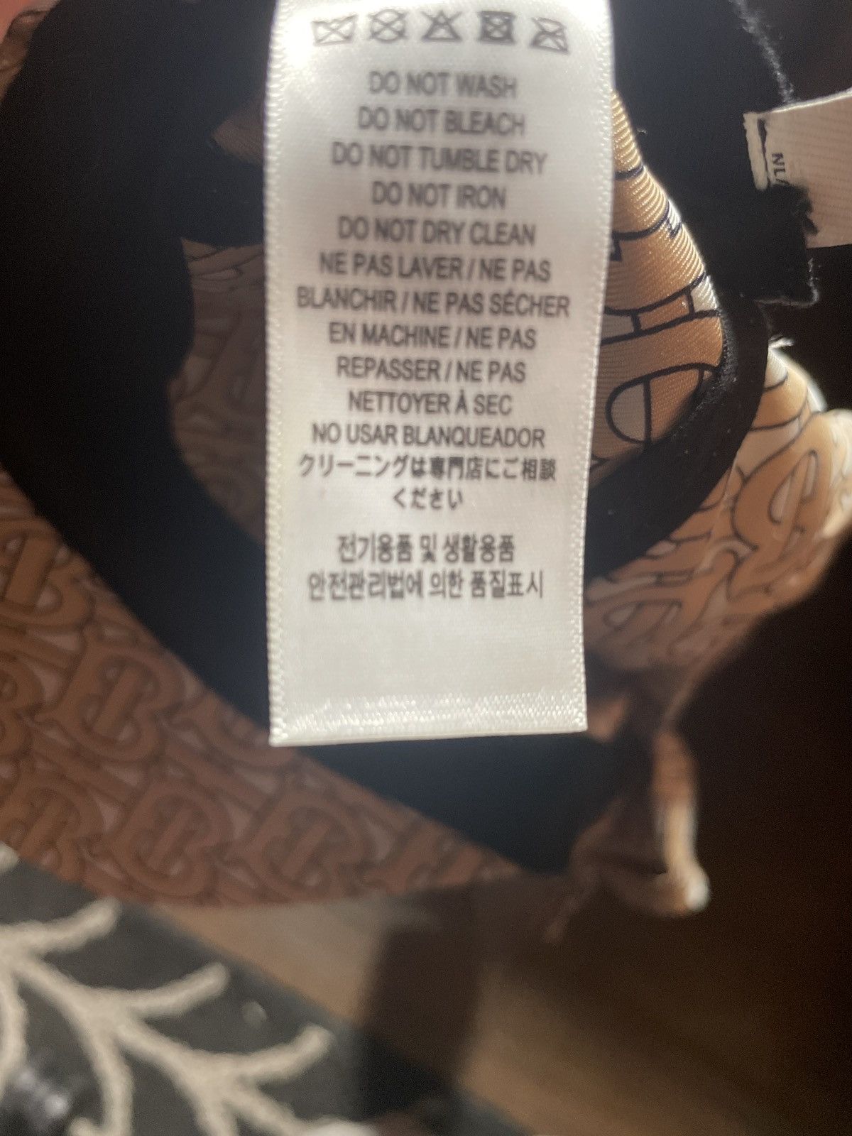 Burberry Burberry Monogram Silk Bandana hat Size ONE SIZE - 6 Thumbnail