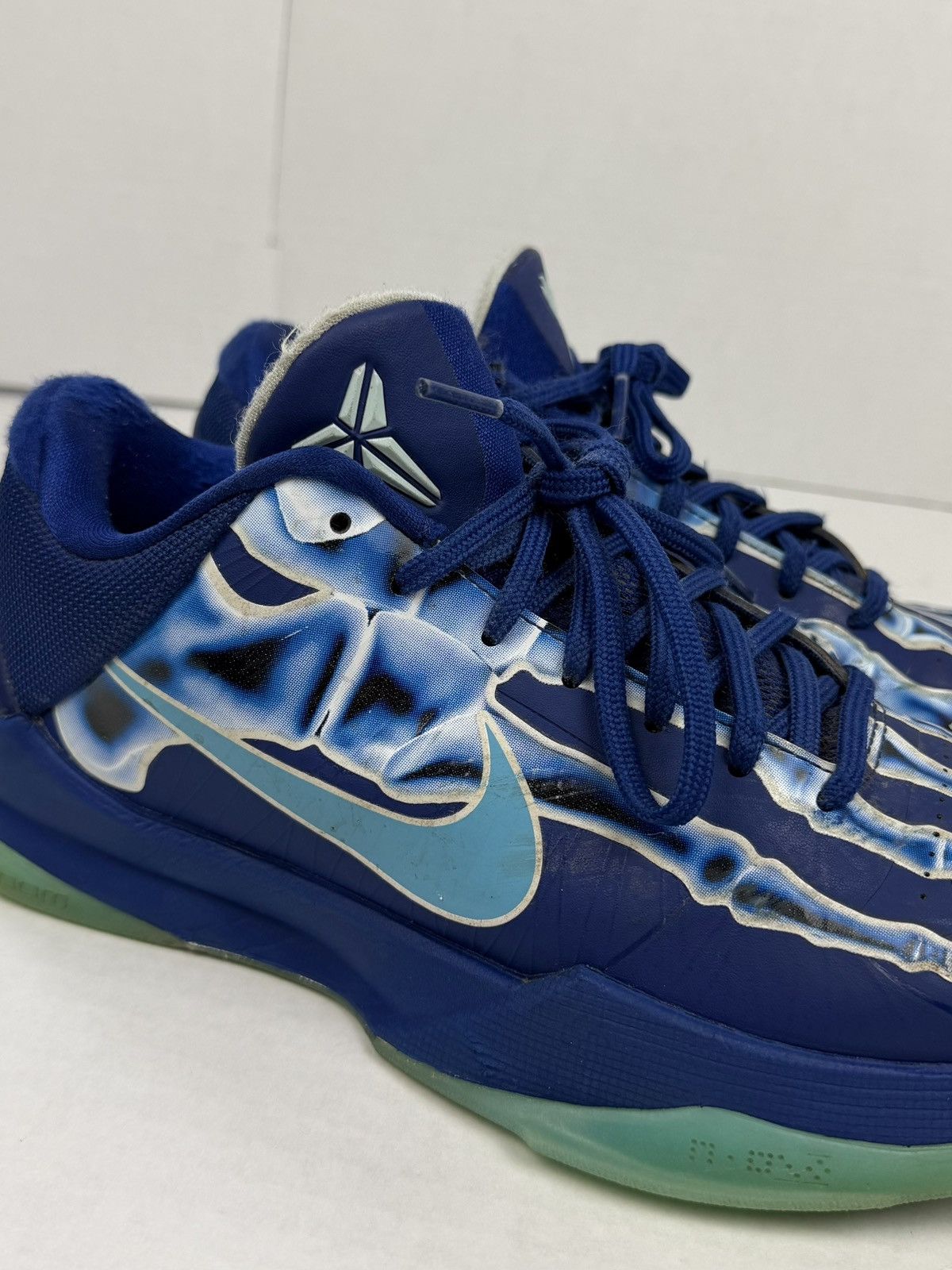 Nike Nike Zoom Kobe 5 Protro X-Ray Skeleton Mamba Blue Glow Size US 8 / EU 41 - 12 Thumbnail