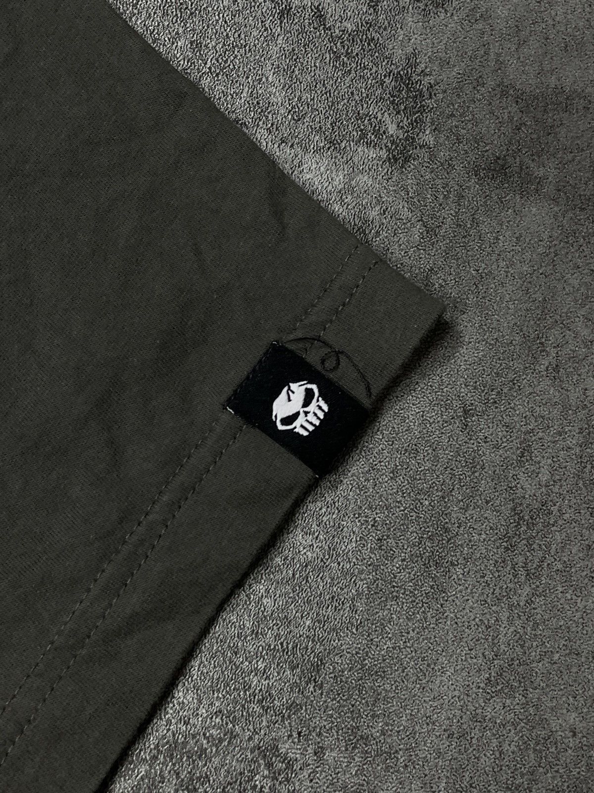No Fear 🔥RARE🔥No Fear Tee Spellout Skull Vintage Y2K Neon Hype Size US M / EU 48-50 / 2 - 5 Thumbnail