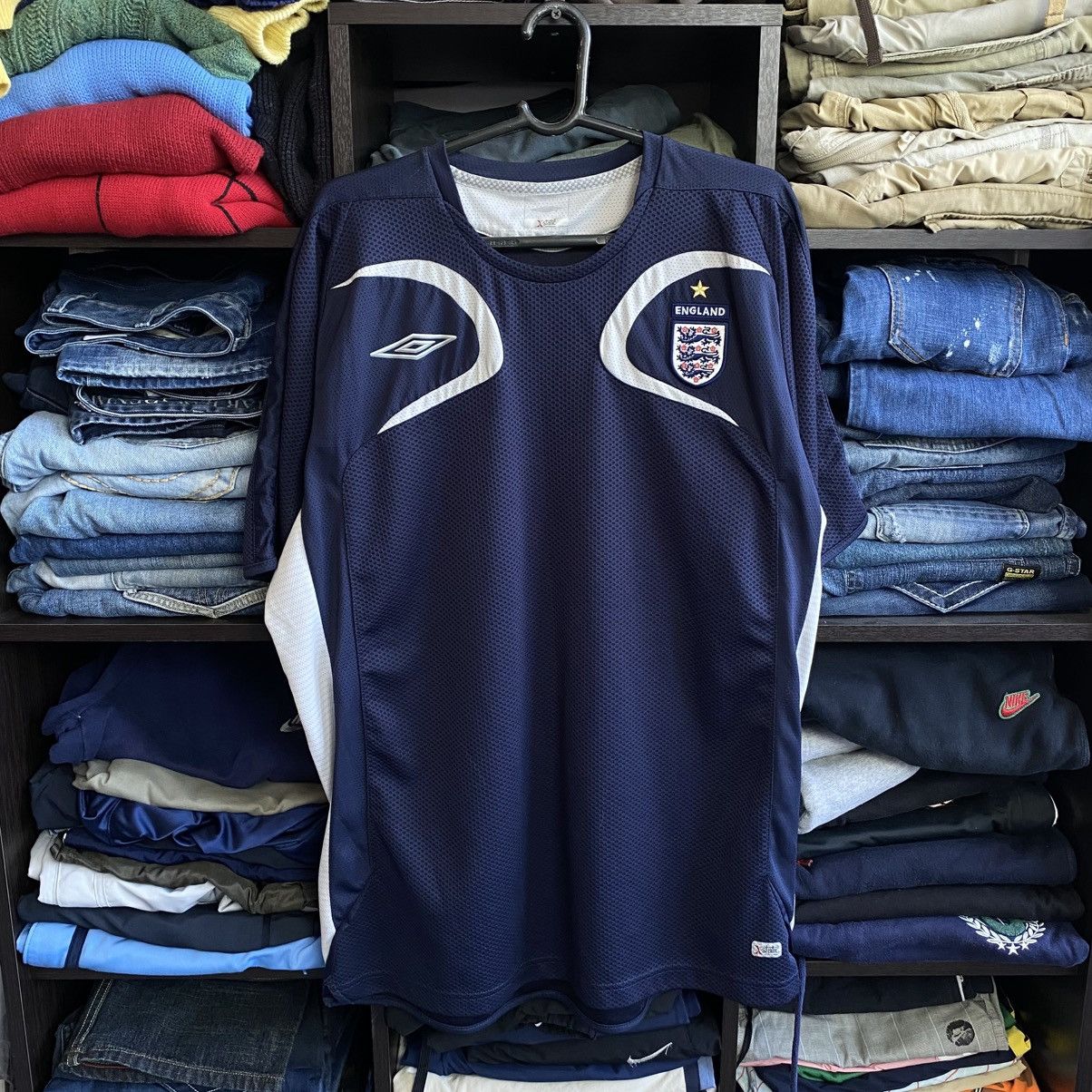Umbro Vintage Umbro England National soccer blue 2000’s jersey Size US XL / EU 56 / 4 - 1 Thumbnail