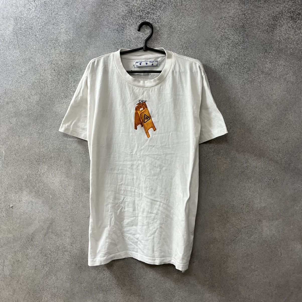 Off White T-shirt Big Logo