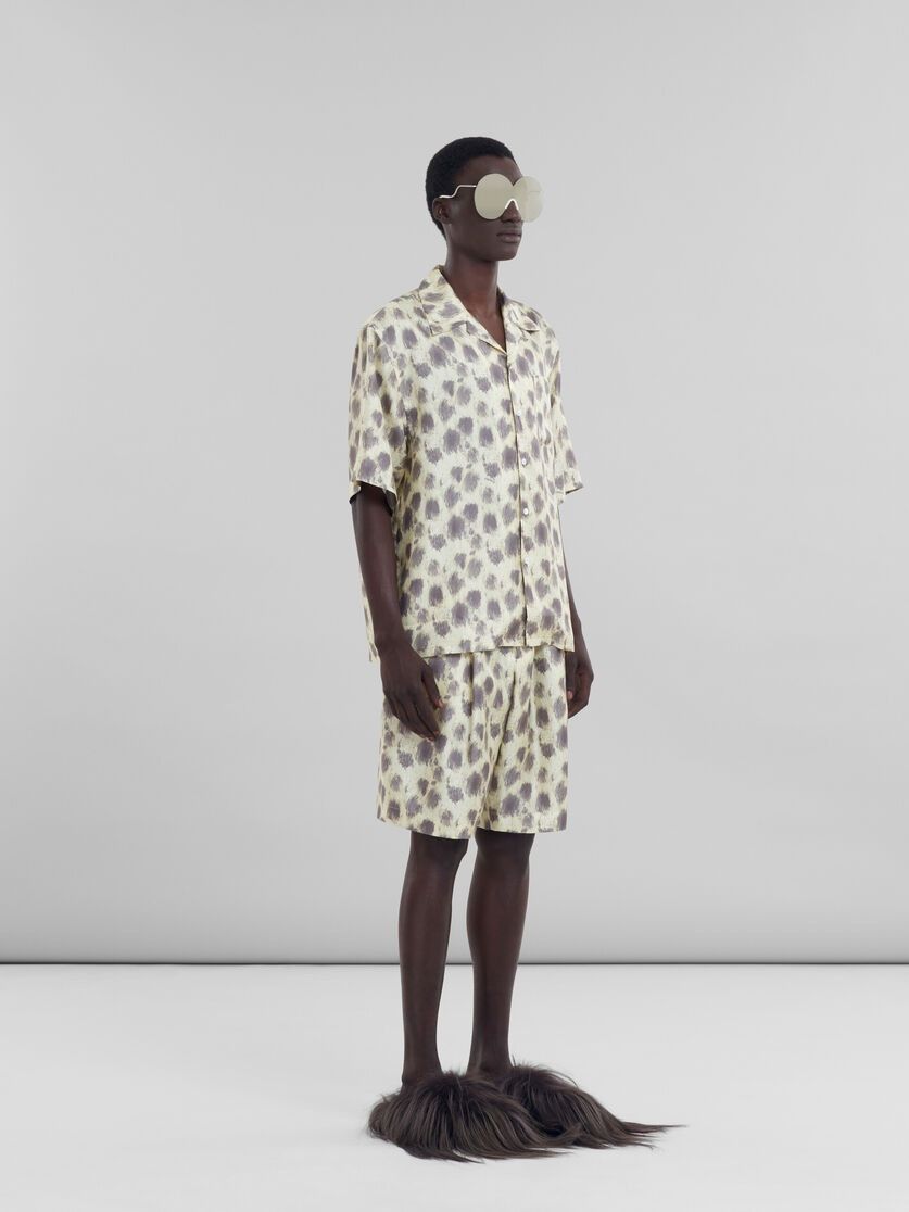Marni o1w1db11025 Bermuda Shorts in Light Yellow Size US 32 / EU 48 - 5 Thumbnail