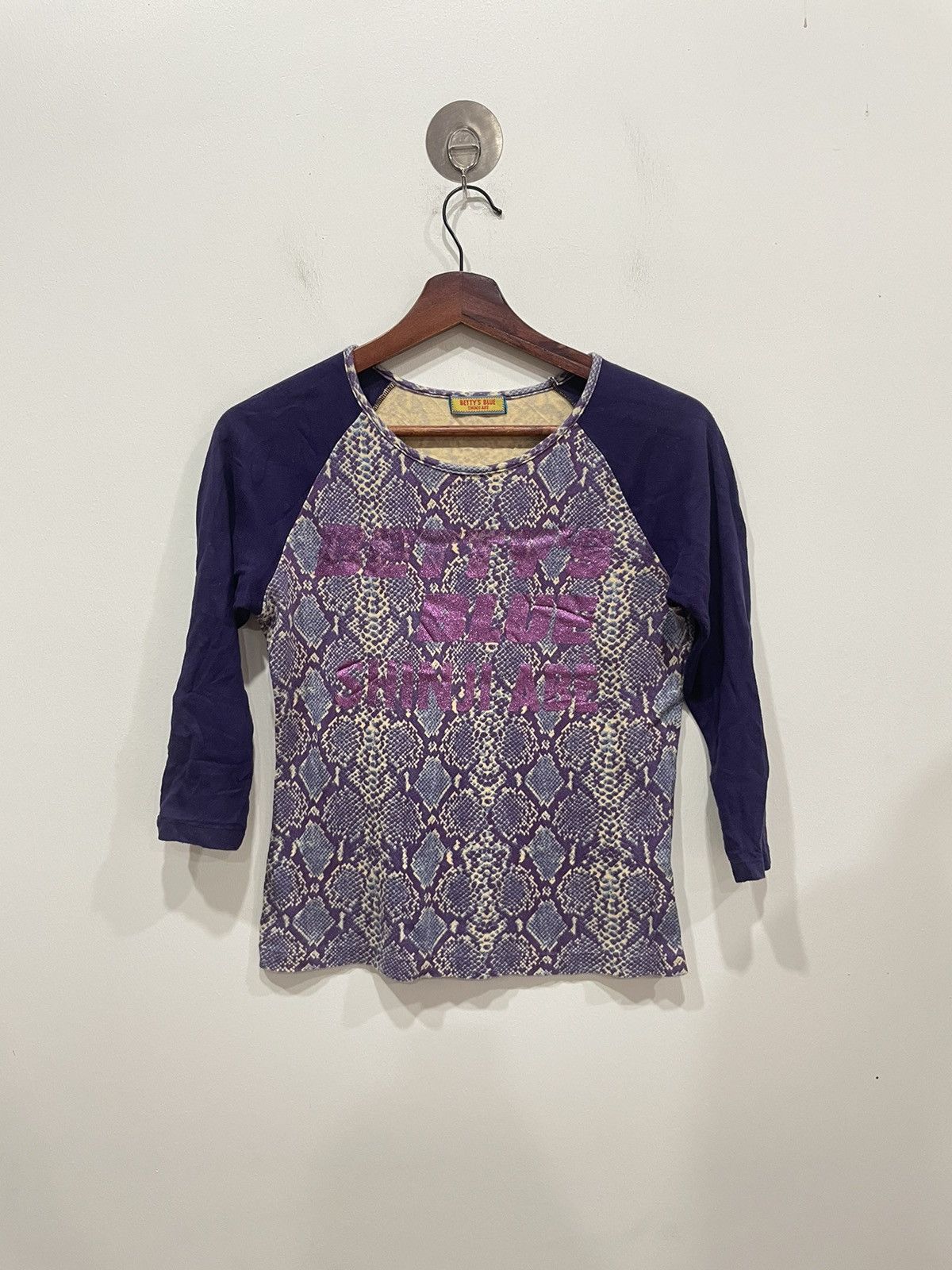 Japanese Brand Betty’s Blue Shinji Abe Tshirt Size ONE SIZE - 1 Thumbnail