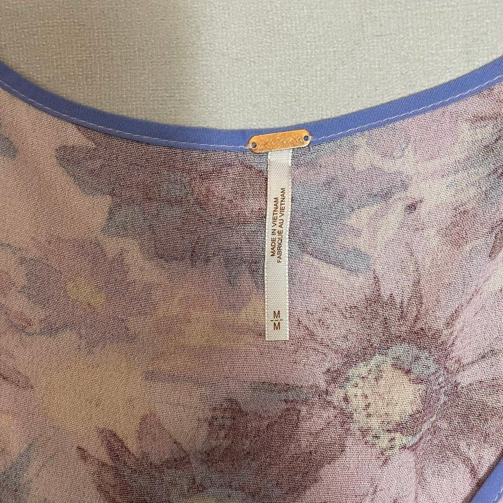 Free People NWT New $98 Free People Venice Printed Rose Top Size M Size M / US 6-8 / IT 42-44 - 7 Thumbnail