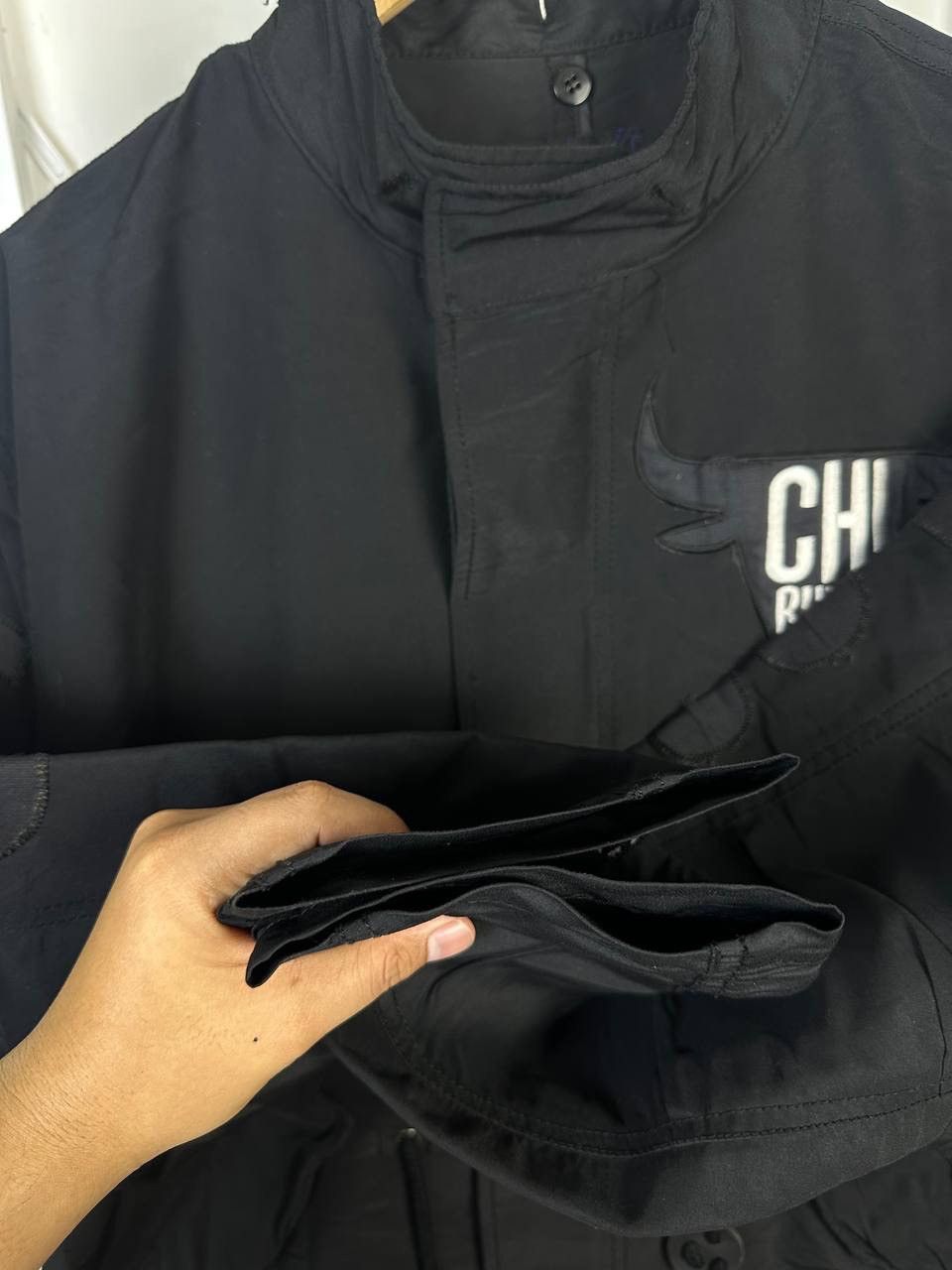 NBA NBA CHICAGO BULLS Nylon Poly Parka Hooded Jacket (PIT 22.5) Size US S / EU 44-46 / 1 - 8 Thumbnail