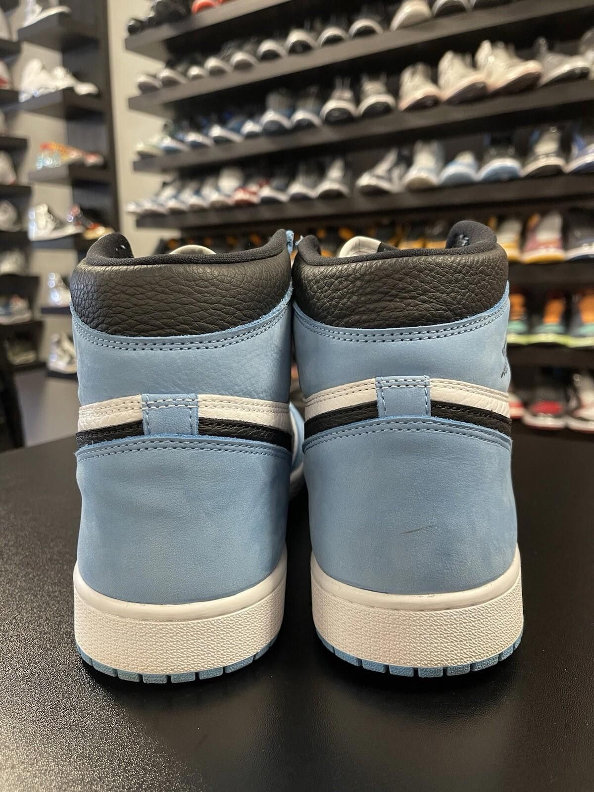 Jordan Brand Size 12.5 - Nike Men’s Air Jordan 1 Retro OG High University Size US 12.5 / EU 45-46 - 4 Thumbnail