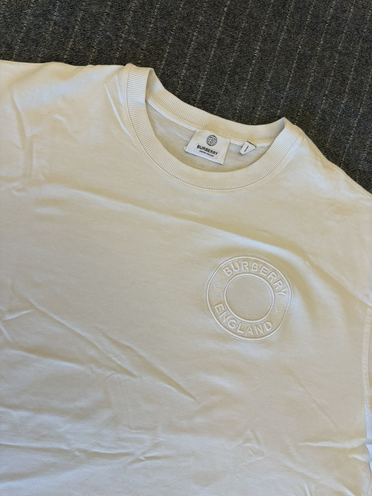 Burberry Burberry Embroidered Logo T-Shirt Size M Excellent Condition Size US M / EU 48-50 / 2 - 3 Thumbnail
