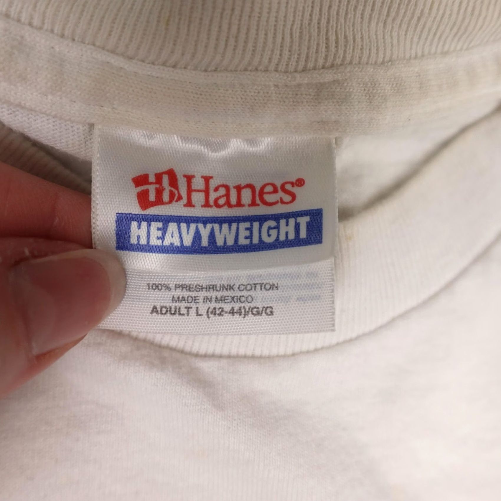 Hanes VINTAGE Hanes South Beach FL Shirt Mens Large White Dolphins Tee Ocean Graphic 90s Size US L / EU 52-54 / 3 - 2 Thumbnail