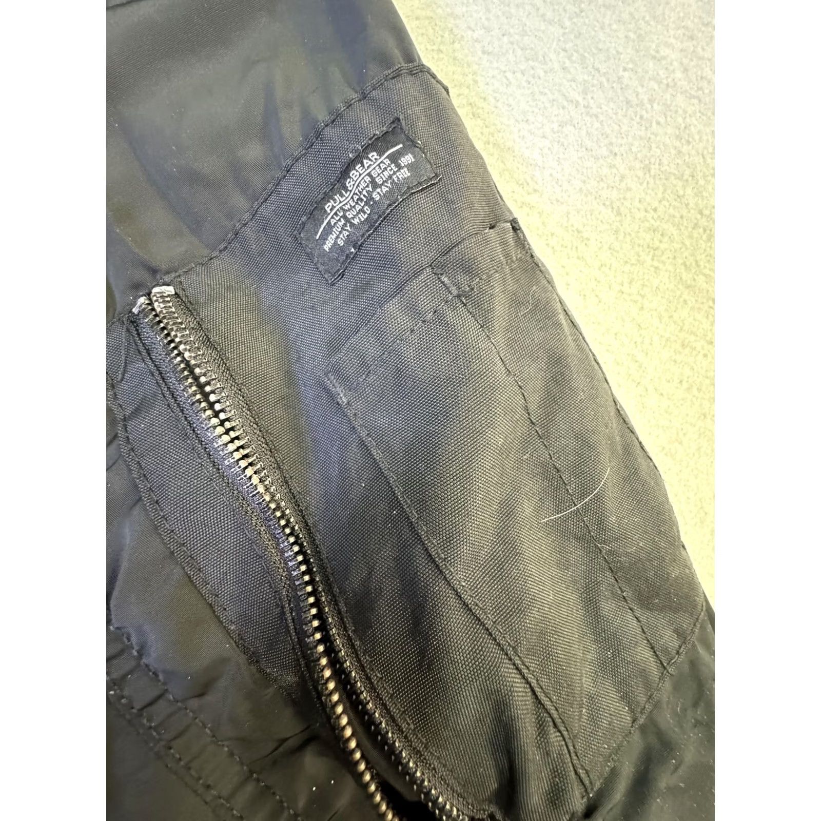 Vintage Pull&Bear Bomber Jacket Mens XL Black Full Zip Pockets Insulated Lined Winter Size US XL / EU 56 / 4 - 4 Thumbnail