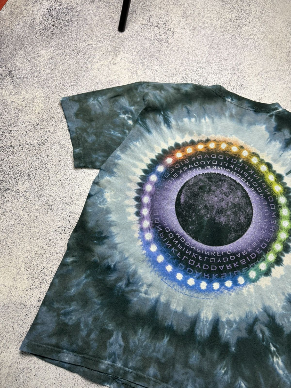 Pink Floyd Vintage Pink Floyd Dark Side of The Moon Tie Dye T shirt Size US M / EU 48-50 / 2 - 15 Thumbnail